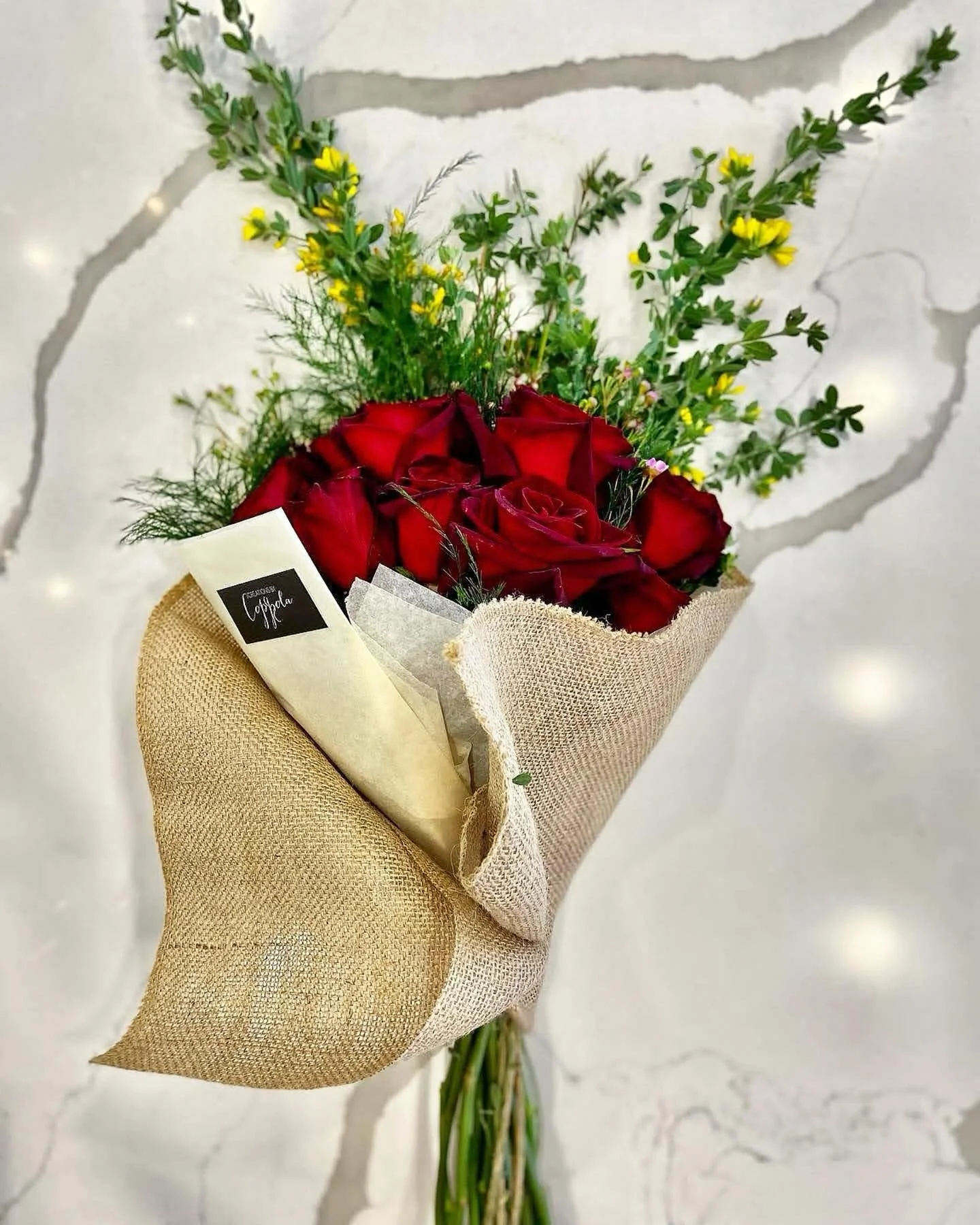 love, and the scent of flowers 💐, is in the air 💕

We will have grab and go bouquets all day at the shop! 💝