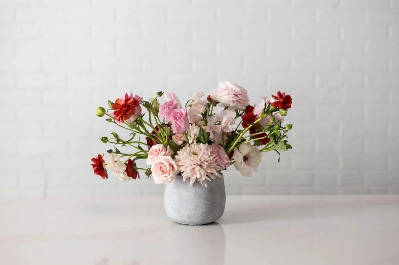 Shop Mother&rsquo;s Day flowers 💐 and pair them with our Mums + Mimosas floral workshop and mimosa bar 🥂 

🔗 link in bio