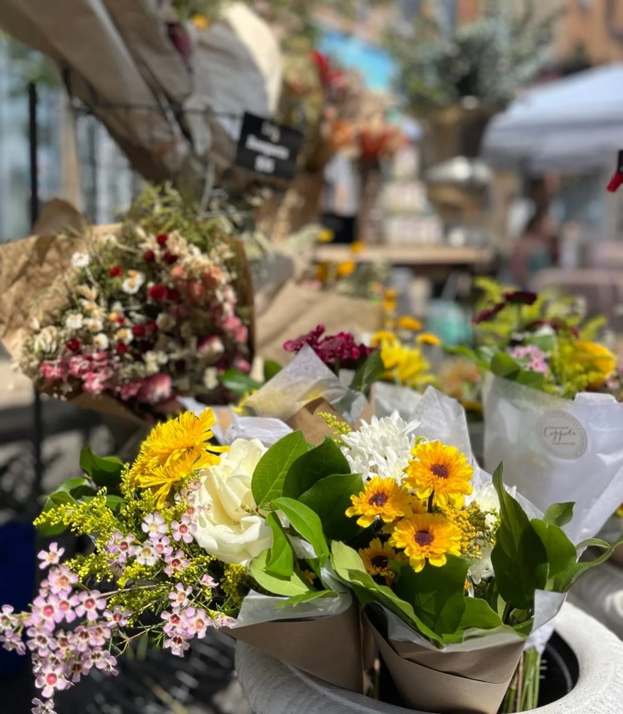 This weekend, we&rsquo;re bringing our flower bar outside of the shop! 🌸 Stop by, pick out your favorite stems, and create your own custom bouquet &mdash; something special for mom (or for yourself ✨😛)