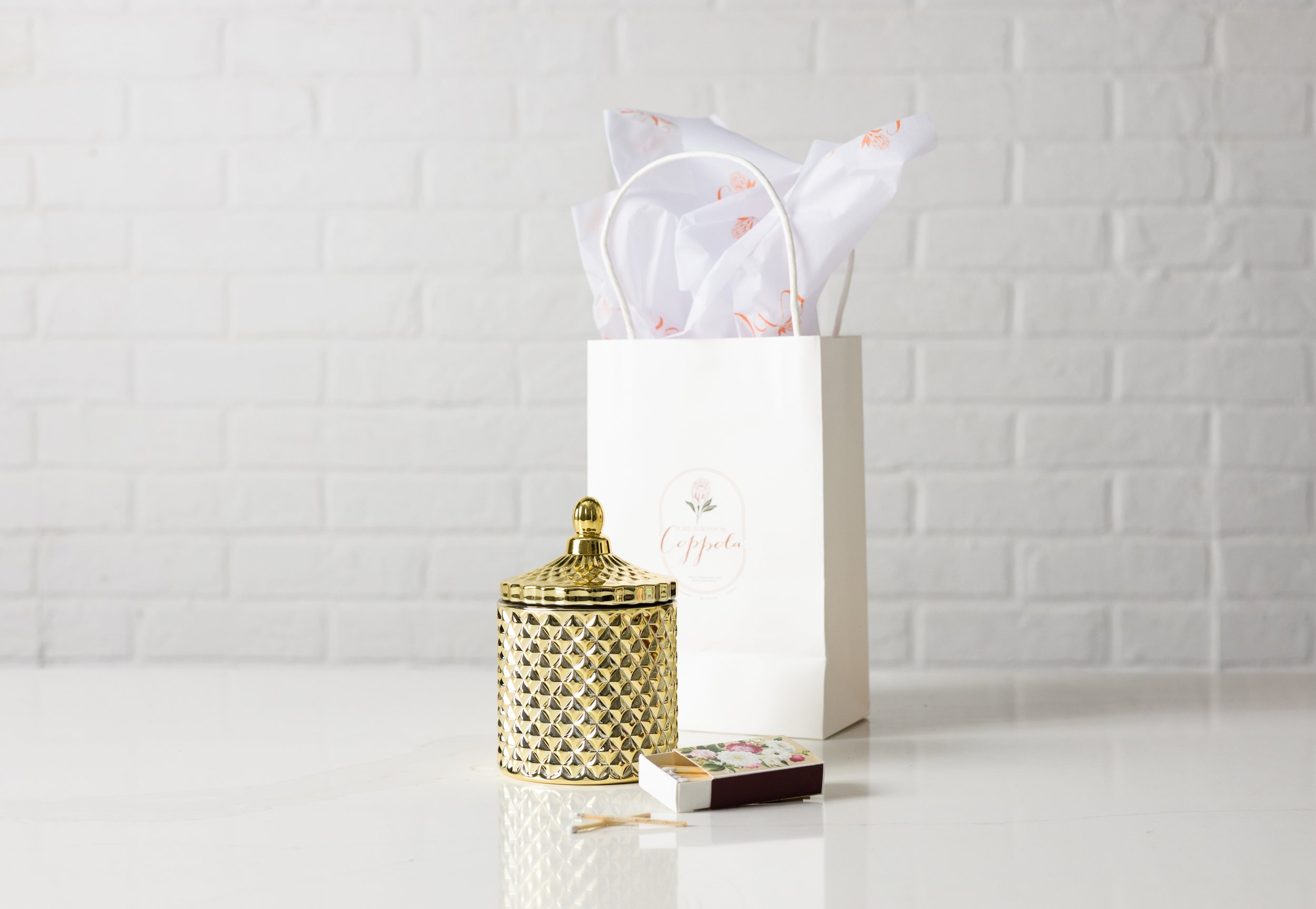 Gold Soy Candle with Matchbox – Blood Orange & Balsam