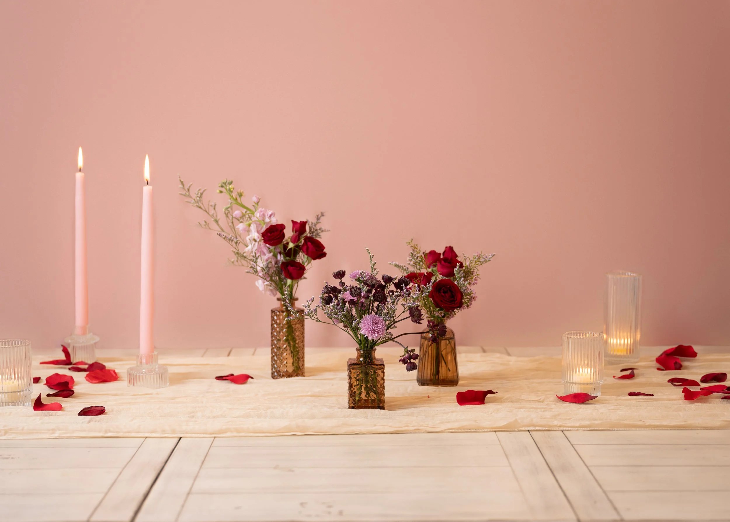 Valentine’s Day flowers, modern bouquet, romantic roses, floral arrangement, Philly flower delivery, South Philadelphia florist, Valentine’s gifts, handcrafted bouquet