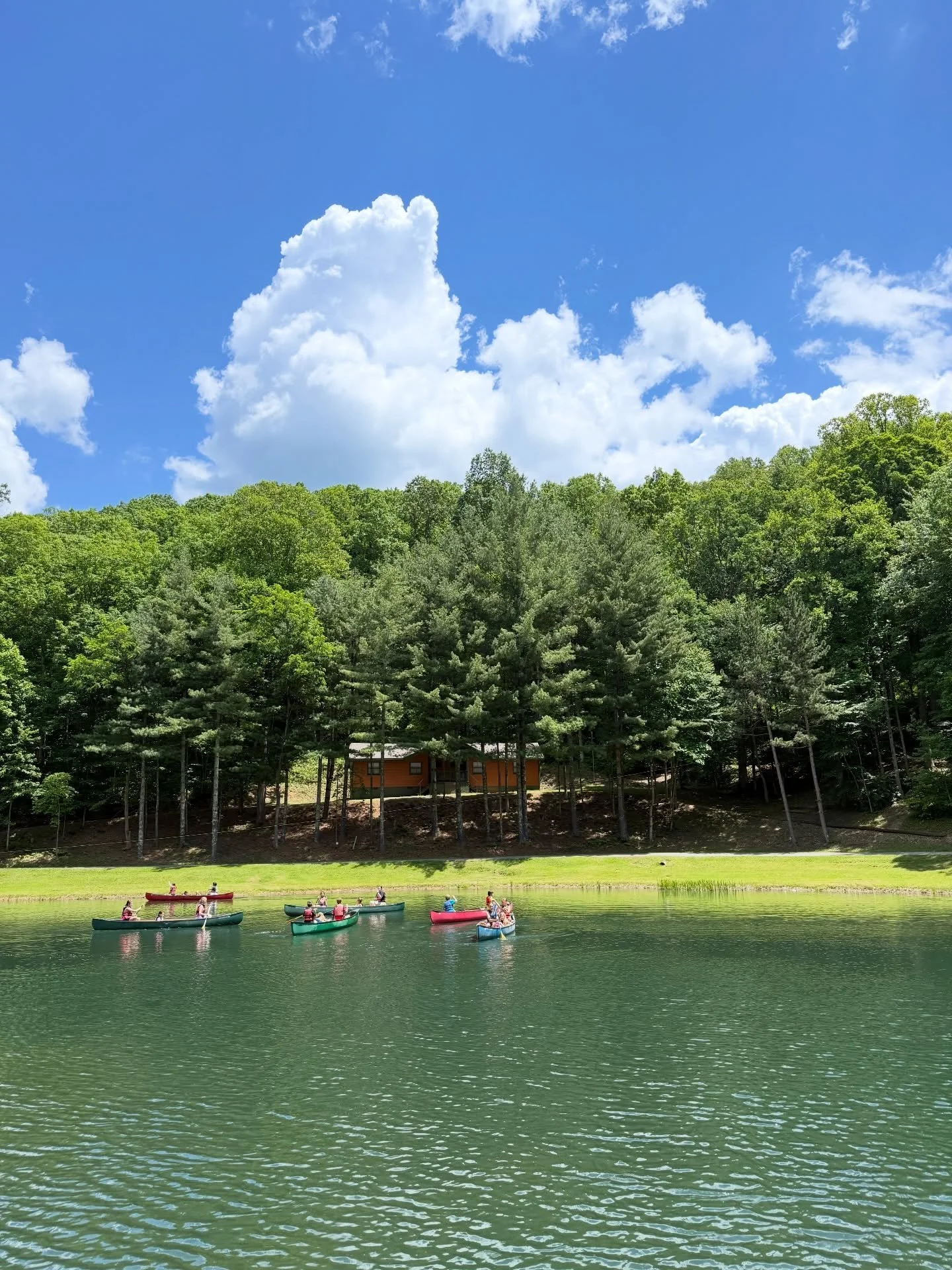 Day Camp 1 so far! 🛶 What&rsquo;s been your favorite thing to do at Day Camp this week? 

#alpinebiblecamp #summercamp2026 #alpineministries