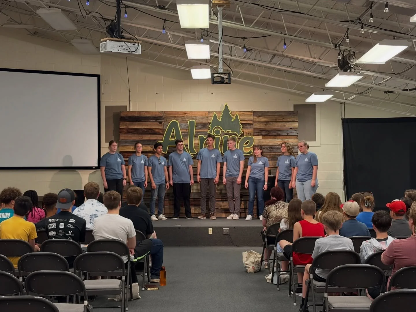 The teen campers enjoyed a performance from the @abcgospelheralds last night prior to evening chapel! 🎶

#abcgospelheralds #alpineministries