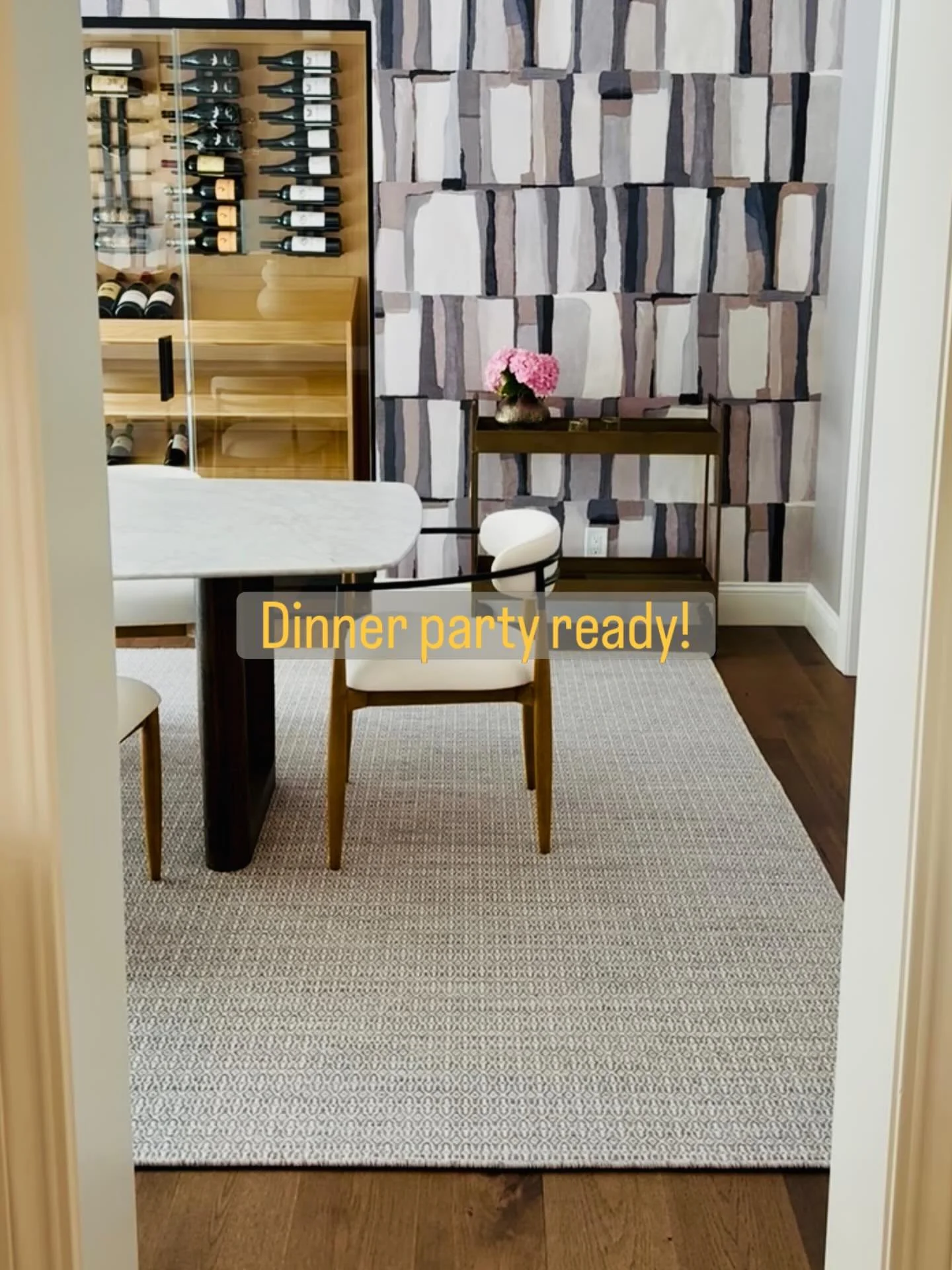 Custom wine storage at your fingertips.
#interiordesign #winestorage 

@blackedition_byromo 
@starkcarpet_sf