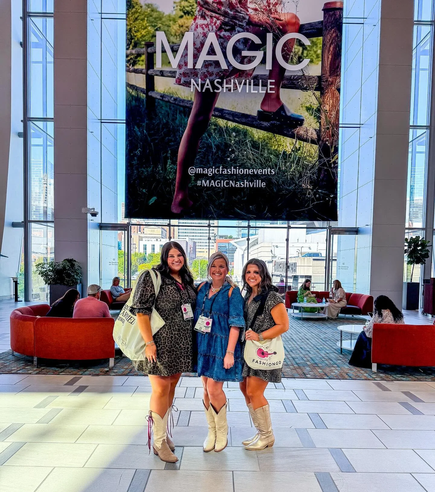 Day 1 of MAGIC Nashville ✨ 

&hellip; and it really is so magical, getting to see it all through Reagan &amp; Catie&rsquo;s eye. Makes it feel like it&rsquo;s J Bohn&rsquo;s first time all over again! 🥹

So far, we&rsquo;ve cashed in on all of our f