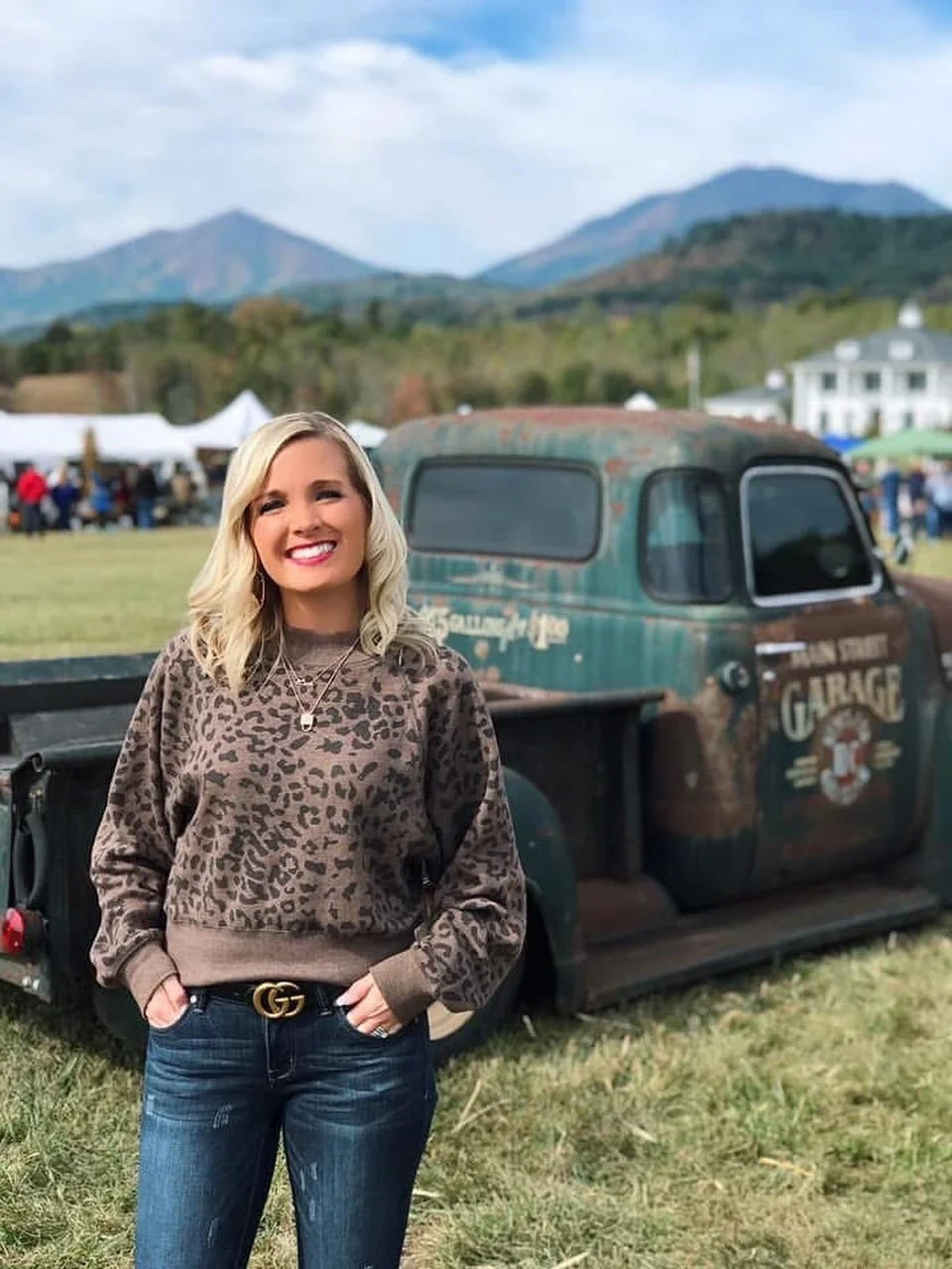 Mountain View Vintage Market has been a top priority on my fall bucket list for years! I&rsquo;ve watched it grow exponentially and never, ever imagined being able to be a part of it as a clothing boutique owner. 🥹

As a lover of all things decor, t