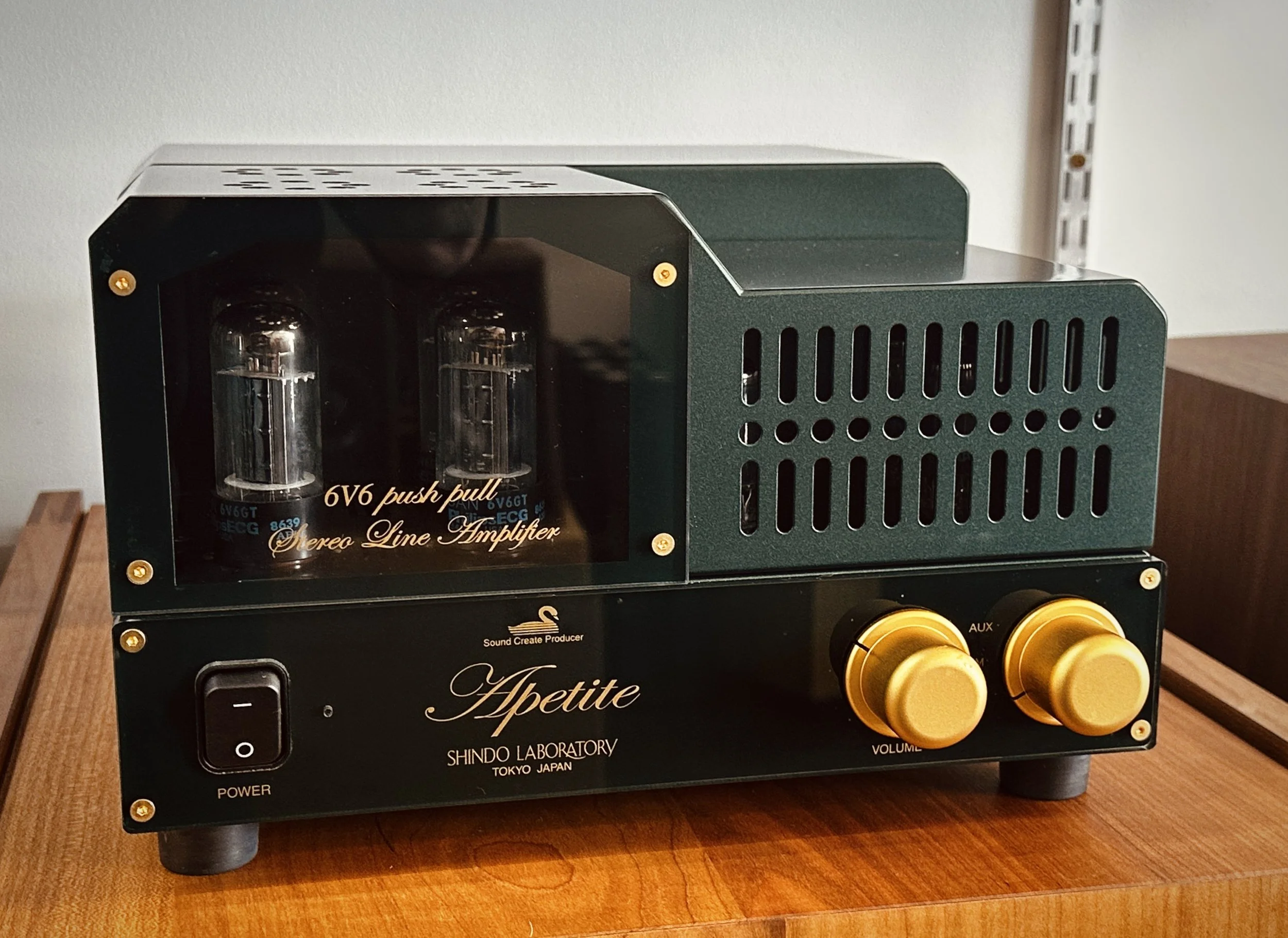 Shindo Apetite 6V6 Integrated Amp. One owner from new. 12W class A $8500