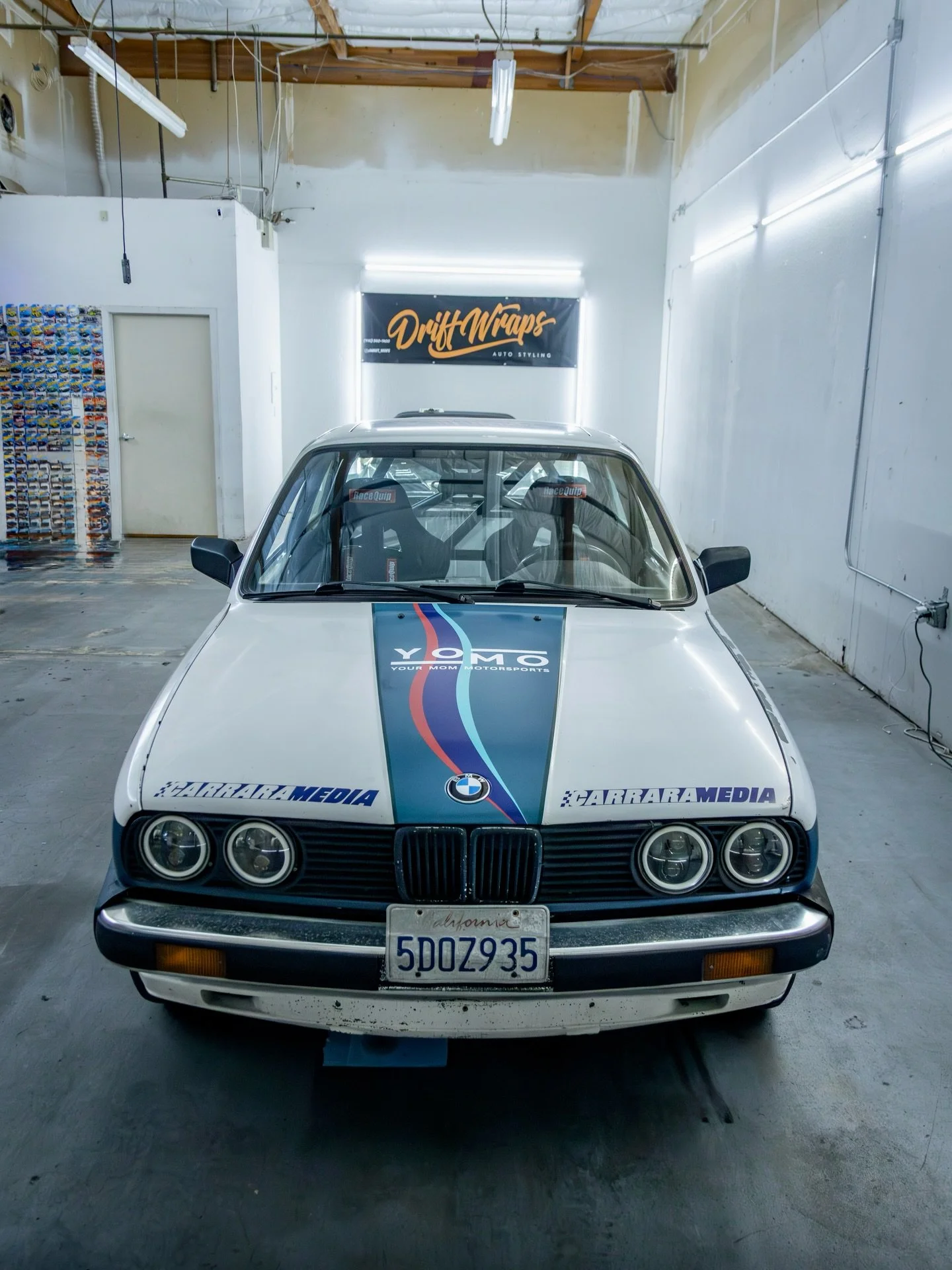 Been keeping this on 🧊 but stay on the lookout for this car as @yourmomracesrally gets ready for this year!

#driftwraps #rallycar