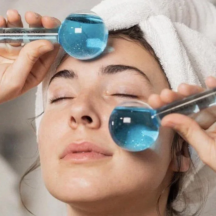 Benefits of a Cryotherapy Facial:

❄️ Reduces inflammation and puffiness
❄️ Tightens pores and improves skin tone
❄️ Boosts circulation for a natural, healthy glow
❄️ Stimulates collagen and elasticity
❄️ Soothes irritated or sensitive skin
❄️ Helps 