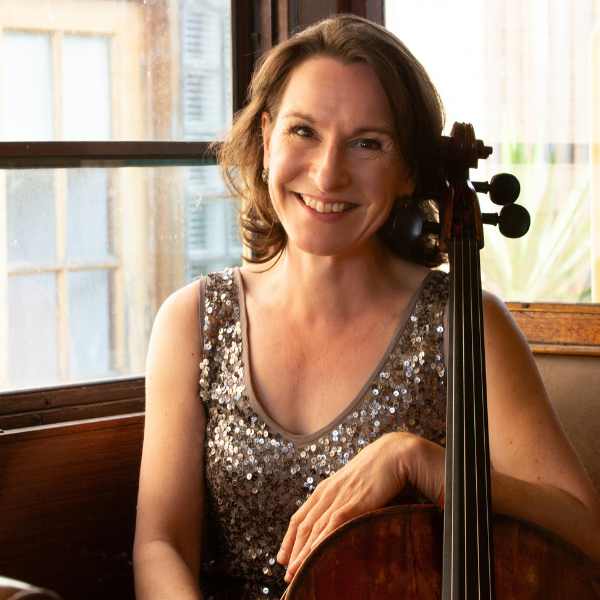 Zoe Knighton