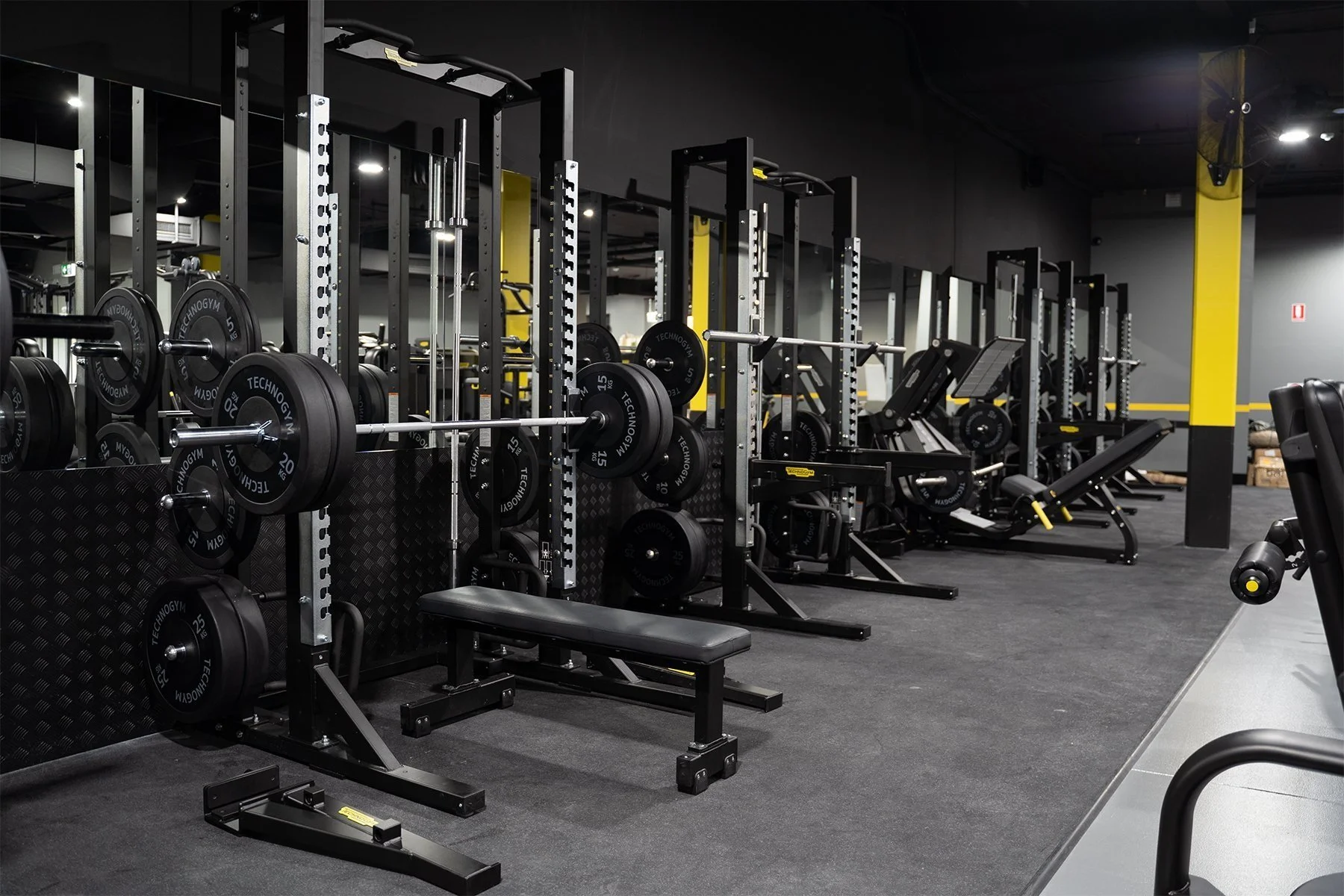Benchpress and Deadlift Equipments
