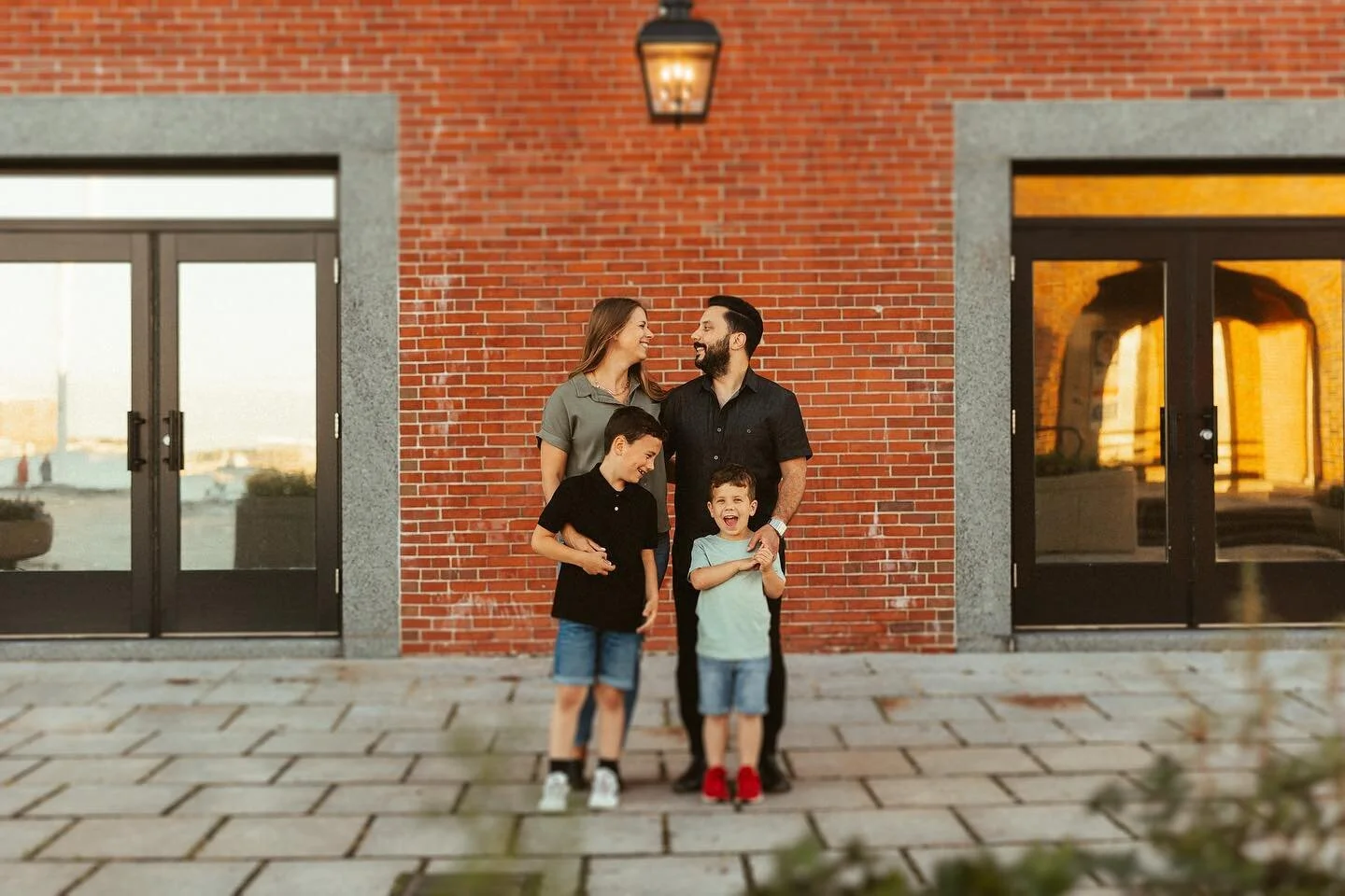 when I used to photograph in the OR I would usually get pretty strong response from others: &ldquo;don&rsquo;t you get nauseous?!&rdquo;, &ldquo;that&rsquo;s a lot of pressure!&rdquo;. But I loved it. It wasn&rsquo;t until I had to EDIT the images th