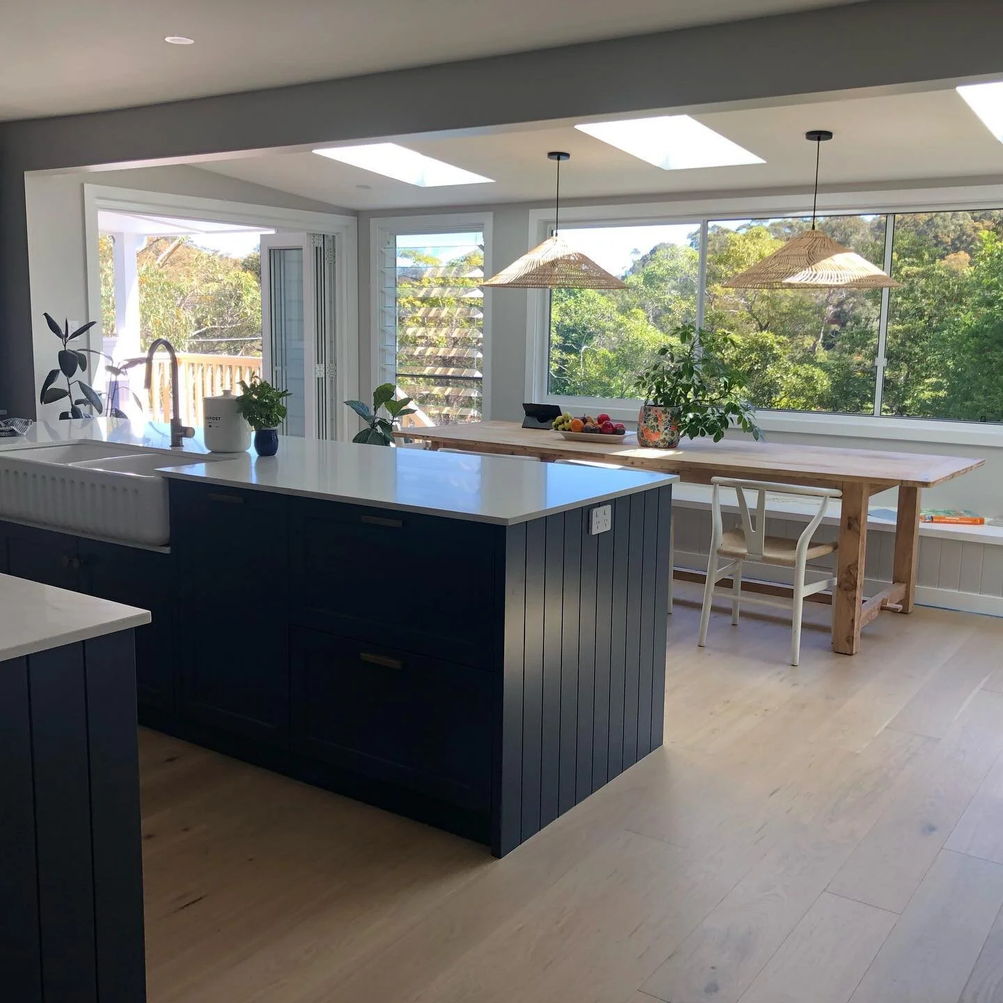 Things have really come together over the last few weeks. The kitchen is in and we have started using this beautiful space. What a transformation, it&rsquo;s hard to remember what the space used to look like. The colours, textures and the incredible 