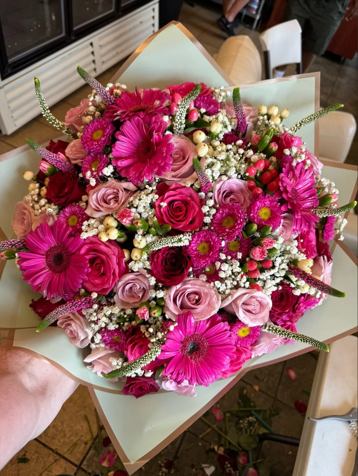 lovetoyourstep-pink-gerbera-rose-mixed-bouquet.jpg