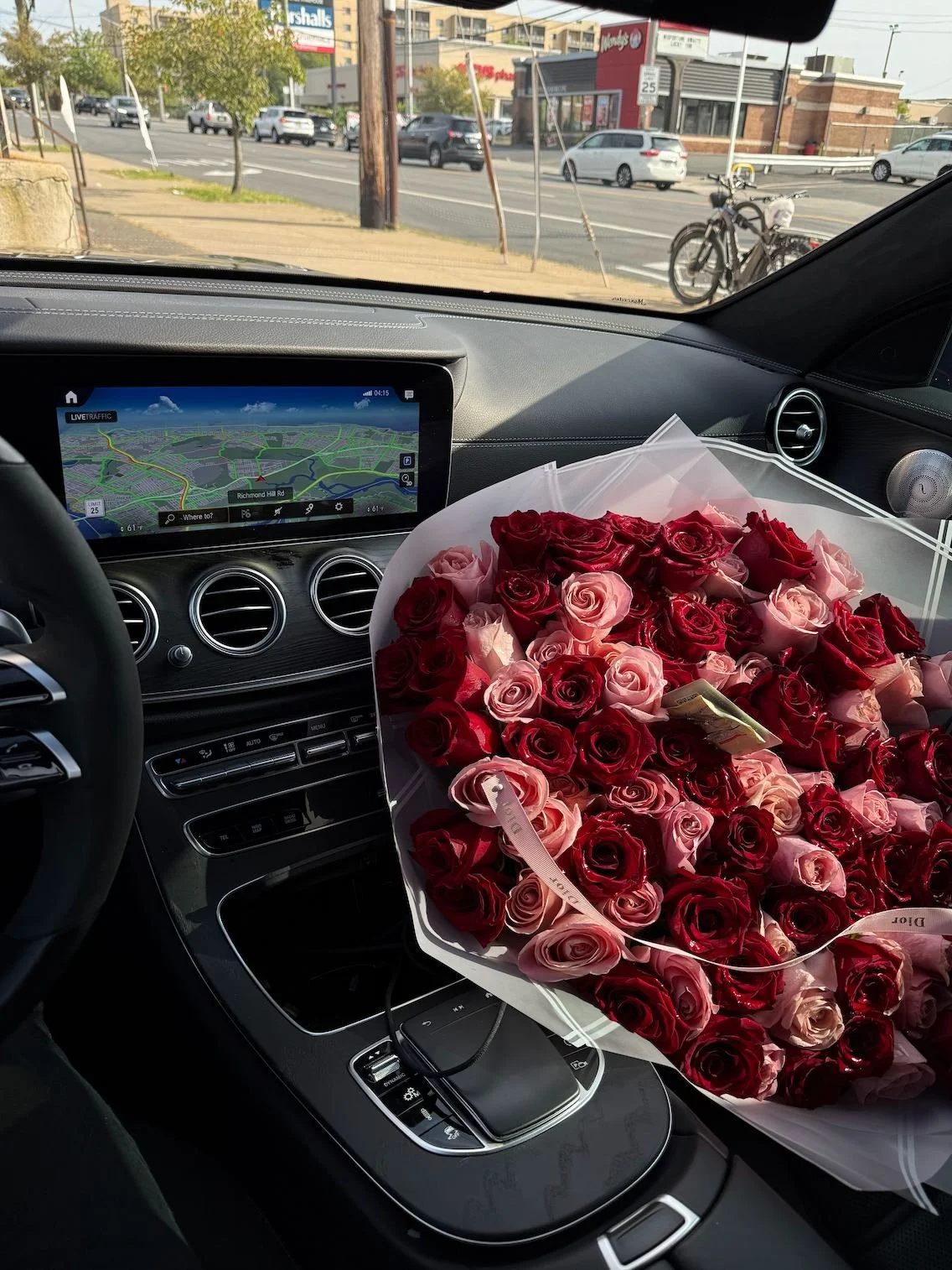 lovetoyourstep-red-pink-rose-bouquet-car-console.jpg