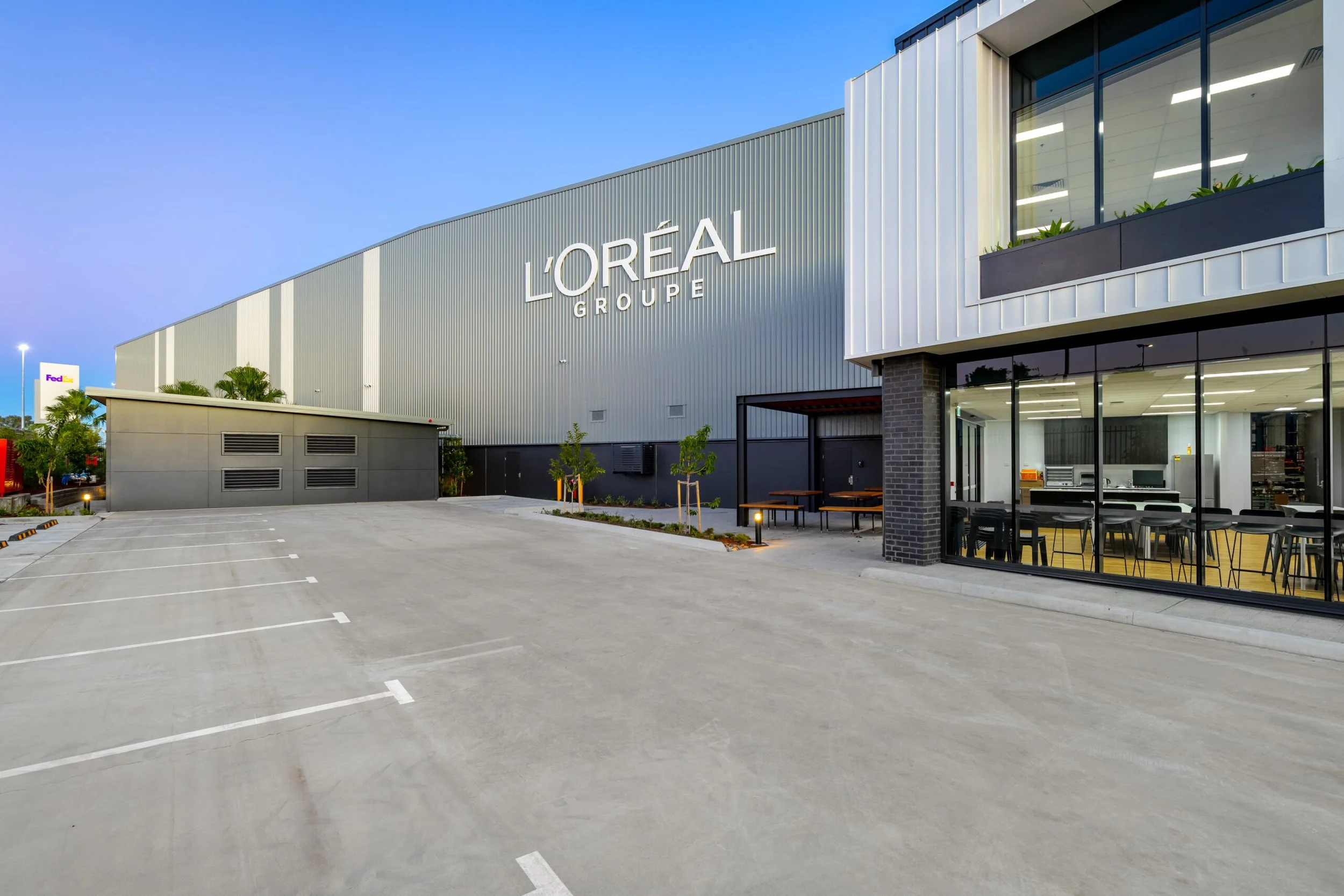 L’Oréal Warehouse