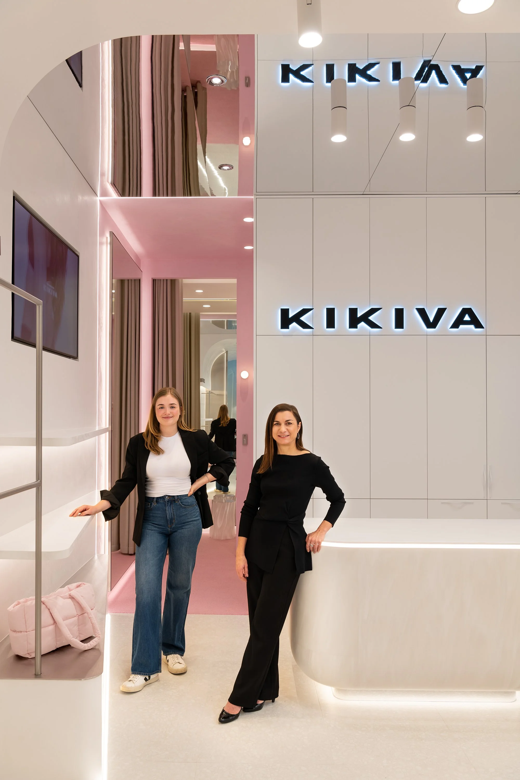 Kikiva_Urbani Design_Interior_team photo