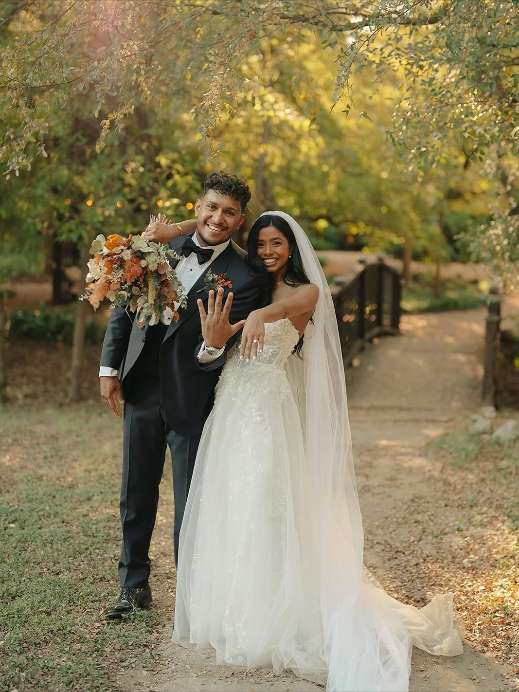 During portraits I placed Ryan and Chamali in a pretty ray of light and Ryan says, &ldquo;you always find the best light for us!&rdquo; as if I had placed it there for them (I wish I could take credit).
A few previews from this gorgeous wedding day f