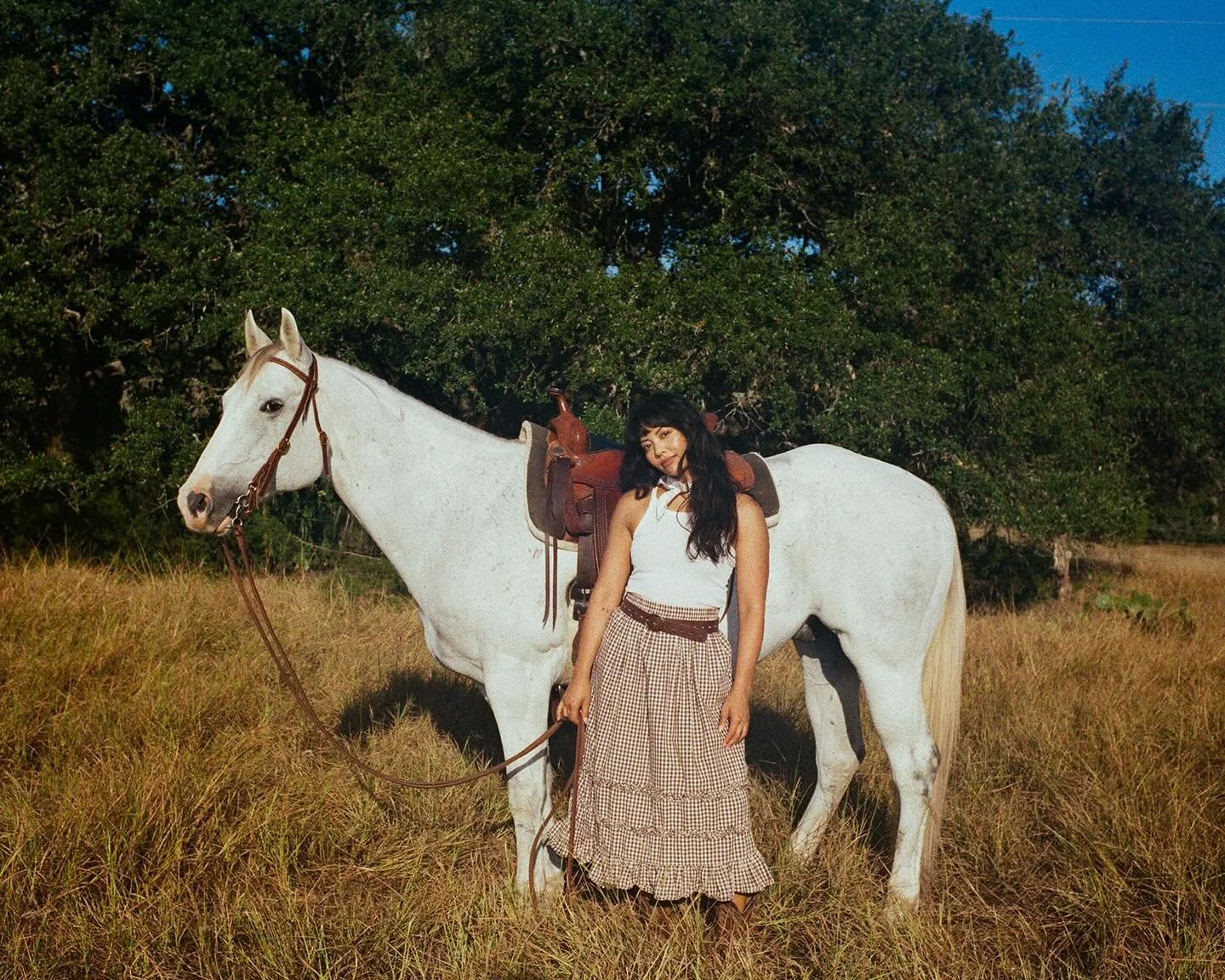Janie and Dakota and the Texas sun. ☀️ 

Modeling/Styling: @janiehighroller