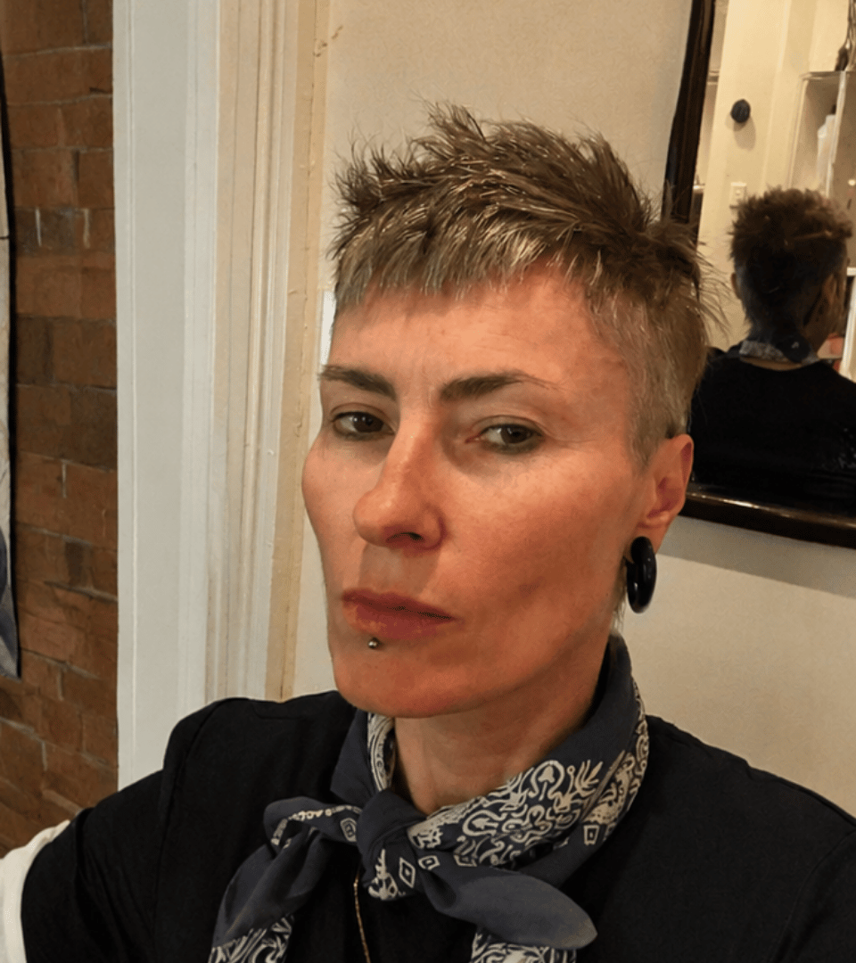 FIONA KELLY MCGREGOR in conversation in conversation with Beejay Silcox