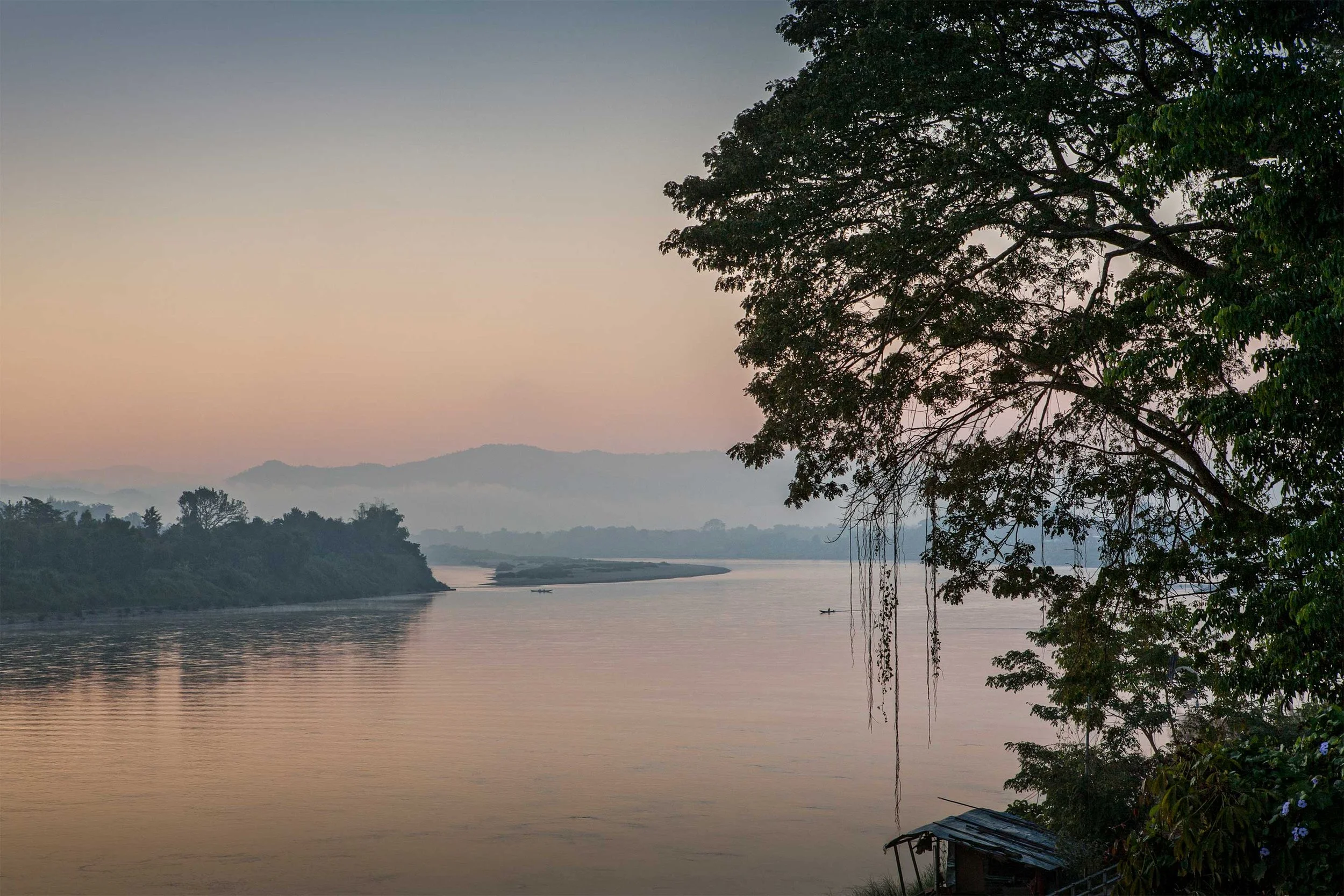 Mekong River border Thailand Laos Chiang Khong WLR.jpg