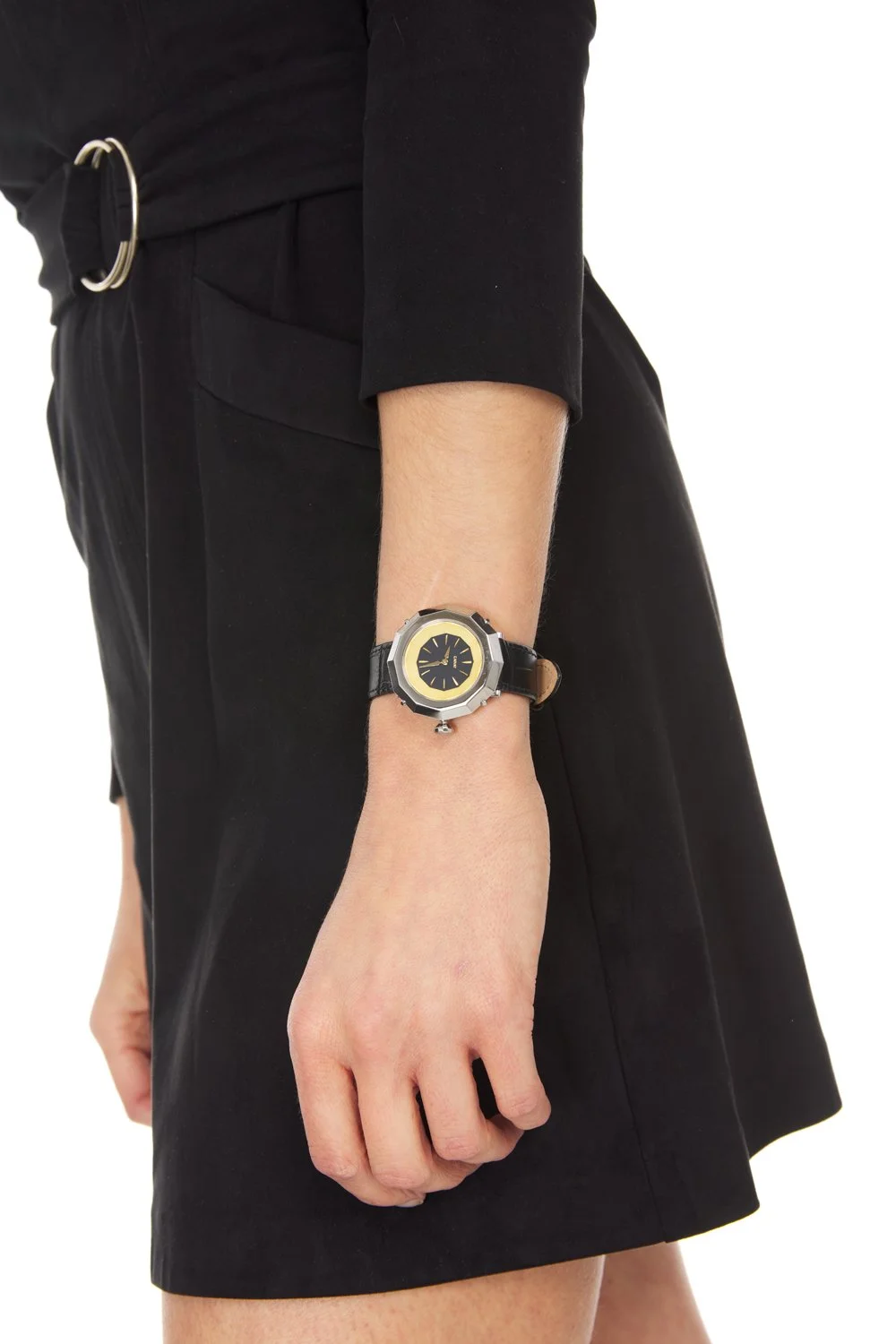 WATCHES-NYC-Photo-Group-video-amazon-ecommerce-white-background-flat-mannequin-Rich-Media240.jpg
