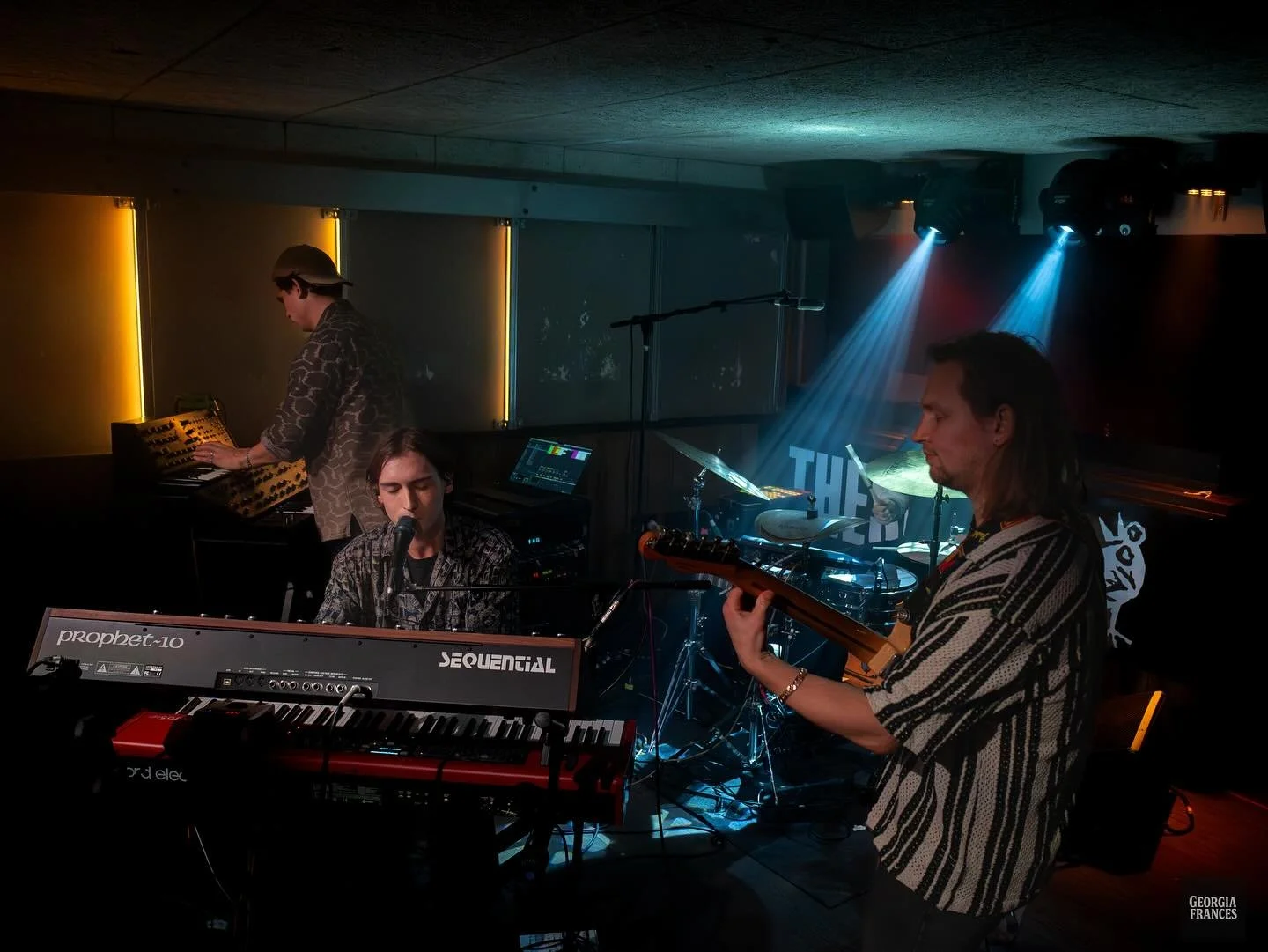 @memoryofjane at @thesociallondon pt2

🫶🏻🩶