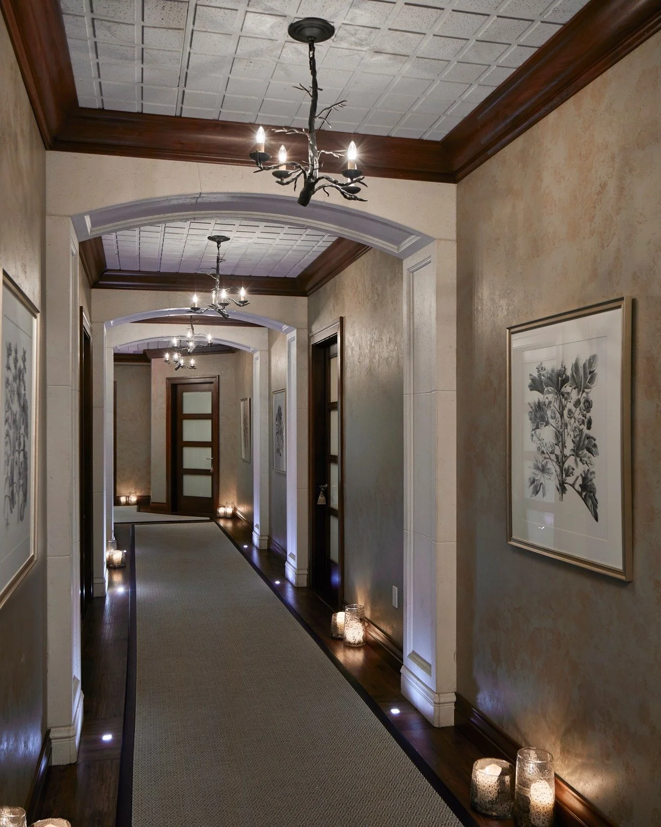 Escape the summer heat and treat yourself to a moment of pure calm. 🌿
&middot;
Your peaceful escape awaits&mdash;book your massage today. 
&middot;
&middot;
#delmontespa #skinhealth #spalife #spalife #spa #dayspa #pittsford #skincare #shoplocal #tre