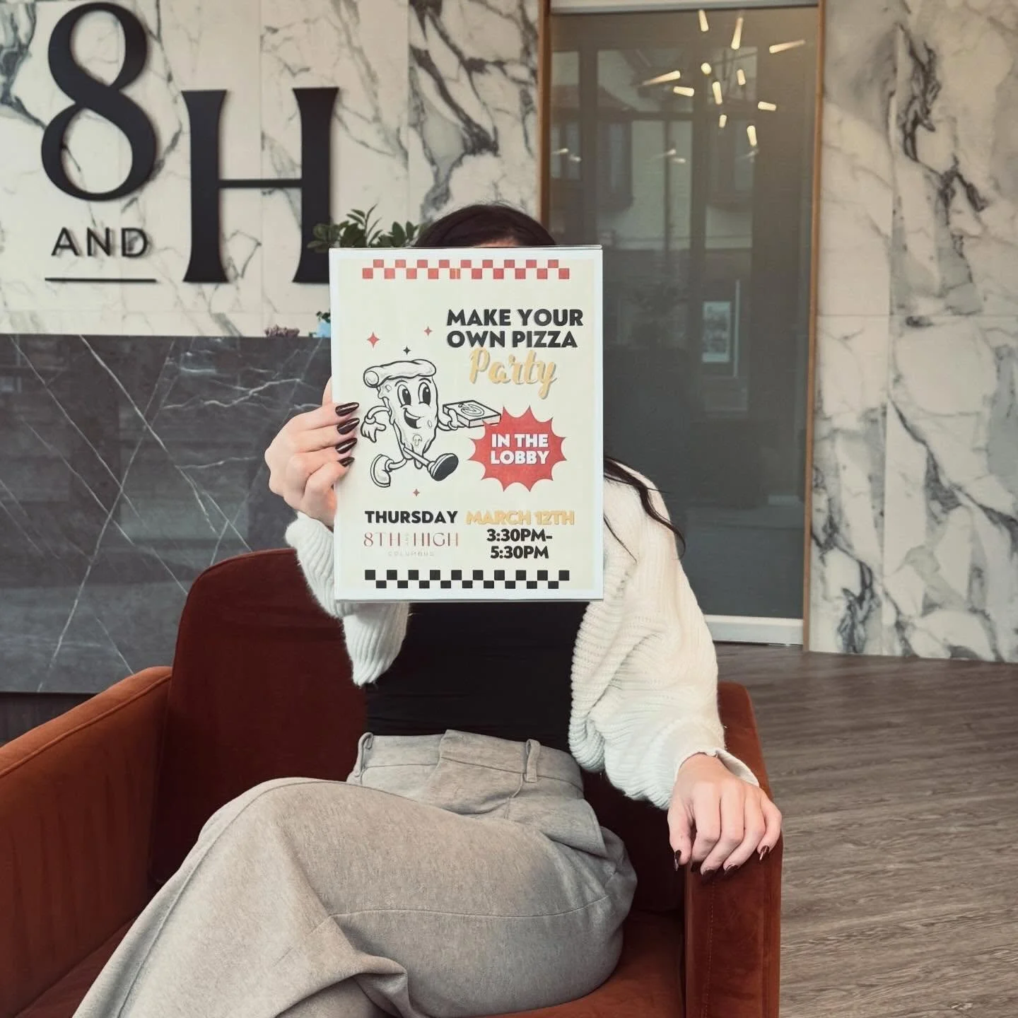 🍕Get in on a pizza the fun by joining us in the lobby tomorrow from 3:30&ndash;5:30 PM to make your own personal pizza! Don&rsquo;t think about it, Just dough it!😉 🥖✨

#8thandhighapartments #pizzamaking #theohiostatebuckeyes #osu #columbusohio