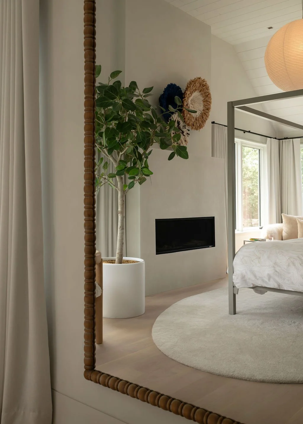sag-harbor-ny-interior-design-photography-primary-bedroom-tori-sikkema-photography-danielle-fennoy-revamp-236.jpg