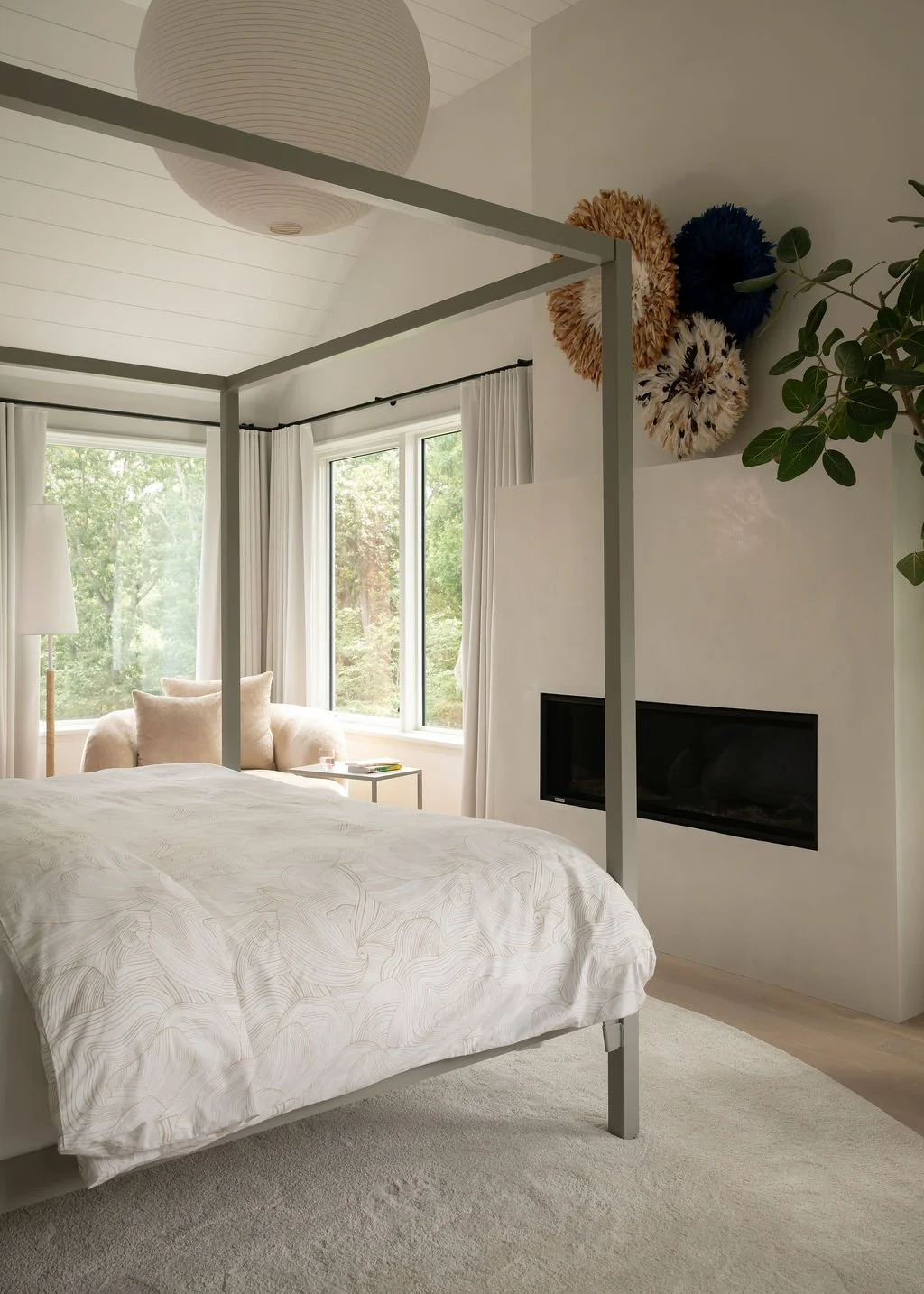 sag-harbor-ny-interior-design-photography-primary-bedroom-tori-sikkema-photography-danielle-fennoy-revamp-227.jpg