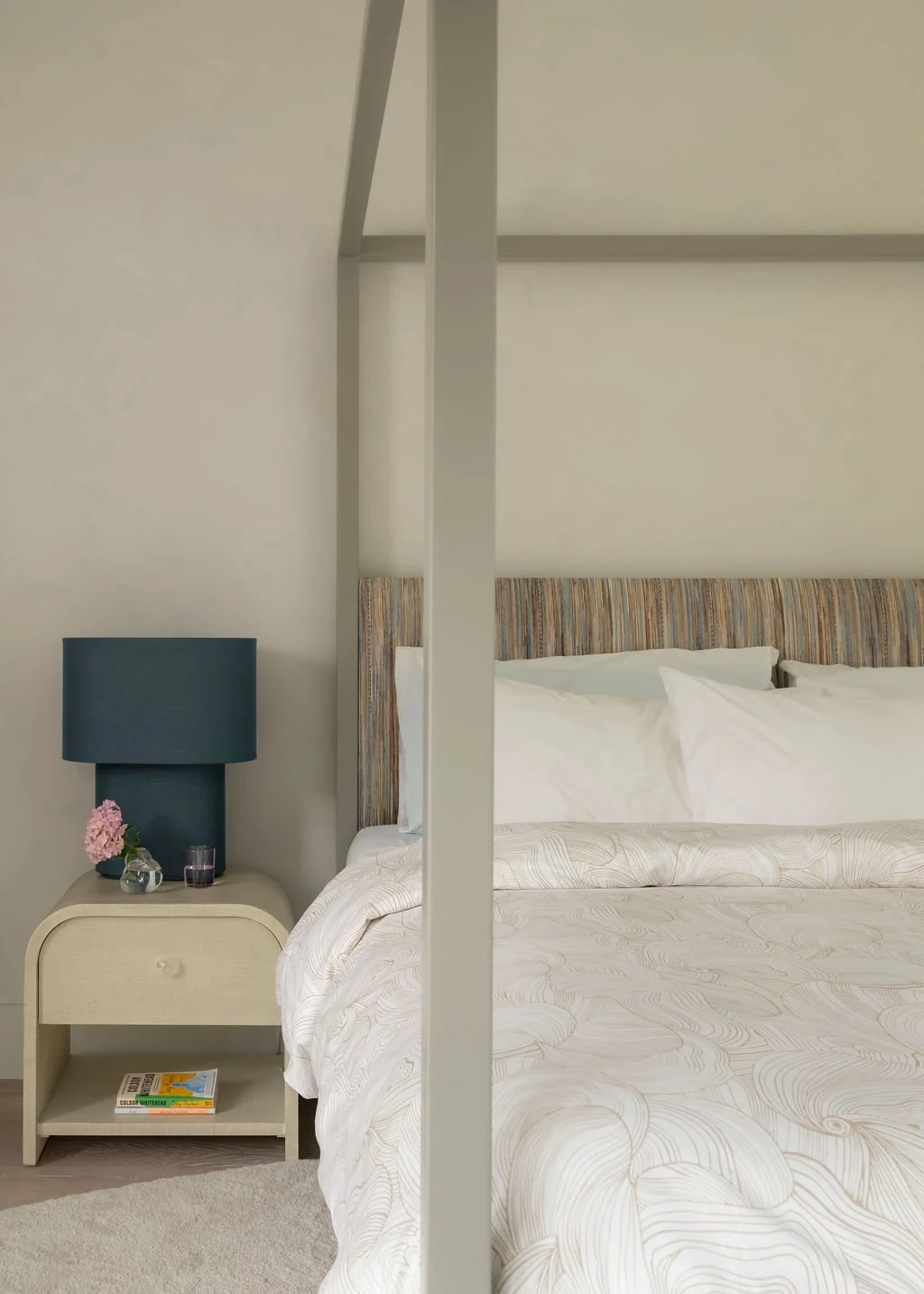 sag-harbor-ny-interior-design-photography-primary-bedroom-tori-sikkema-photography-danielle-fennoy-revamp-240.jpg