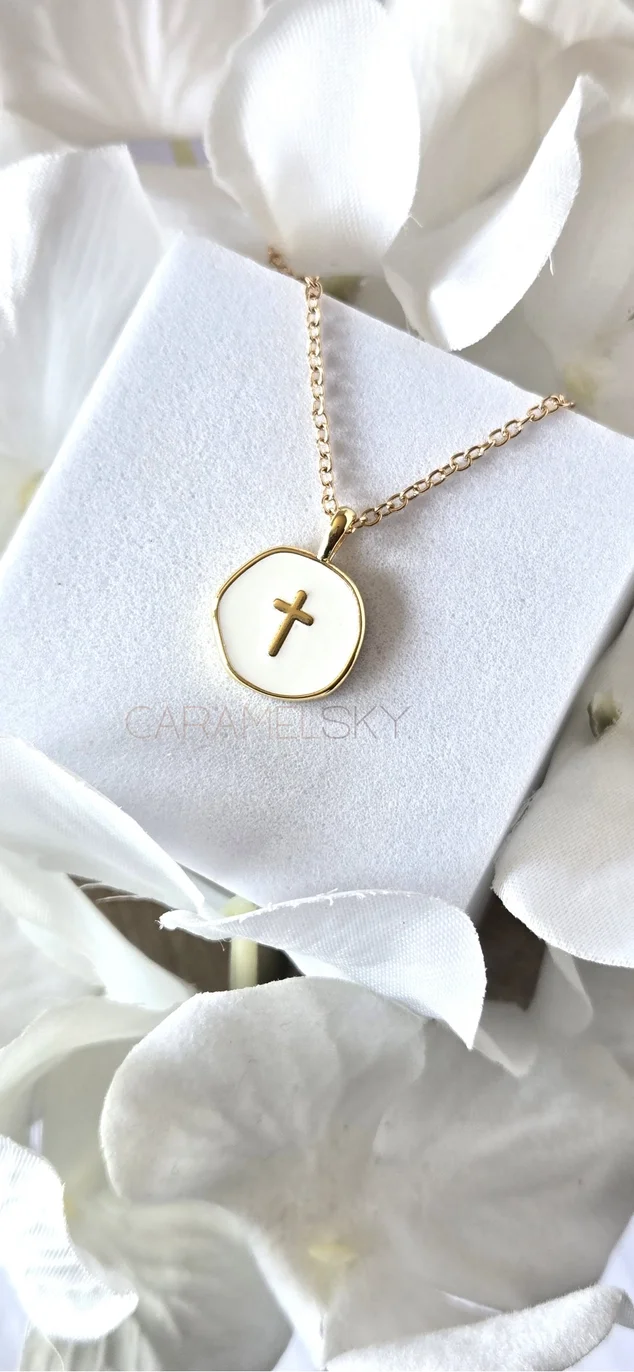 cross necklace 2.webp