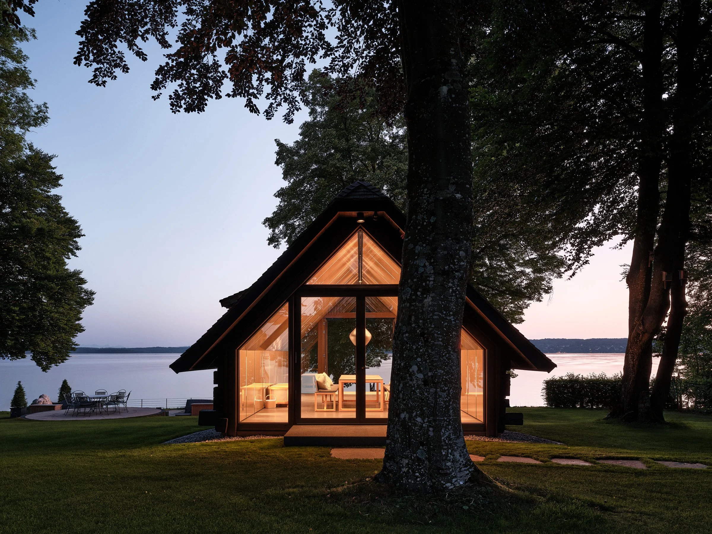 LAKESIDE STADL. Pavilion von Beham Architekten und design.s am Starnbergers