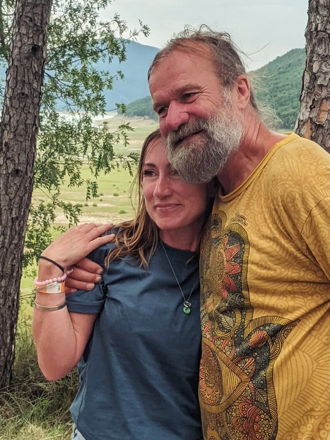 Ahhh a beautiful flashback from nearly 3 years ago 🥹

Looking at the first photo, it takes me right back.  I had no idea what my future was going to look like, only one year in from it completely falling apart when I lost my husband suddenly 💔. 

B