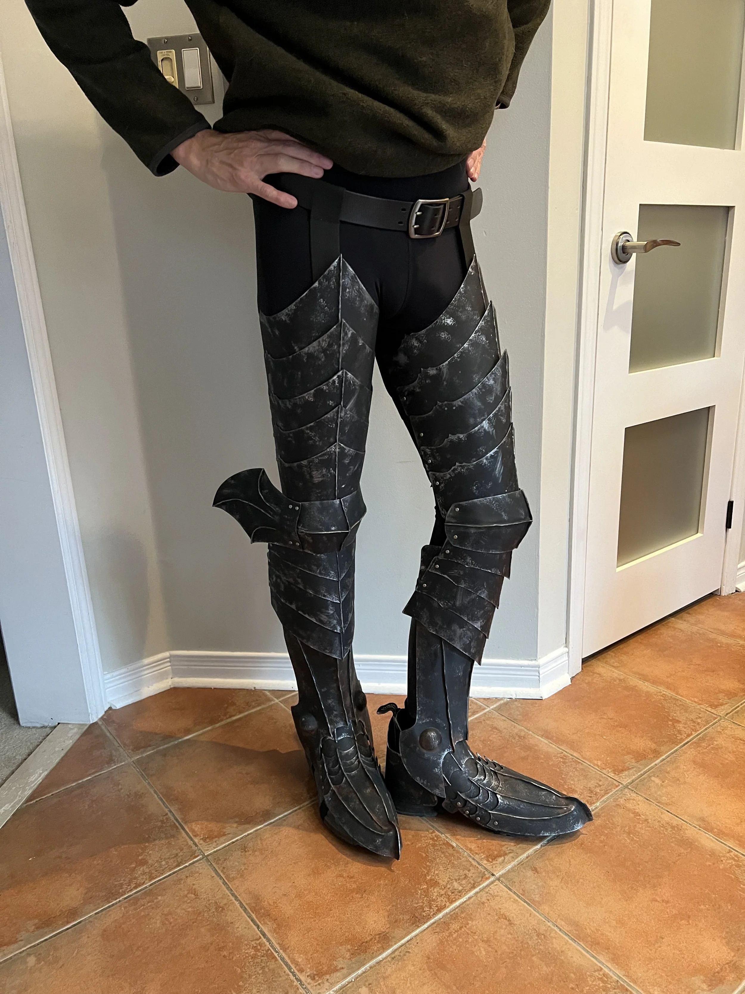 Nazgûl & WitchKing Cuisses in 'stunt' thermoplastic