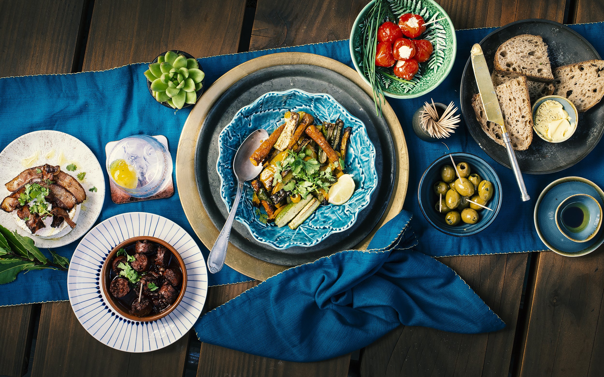 gullivers_farm_shop_tear_and_share_event_food.jpg