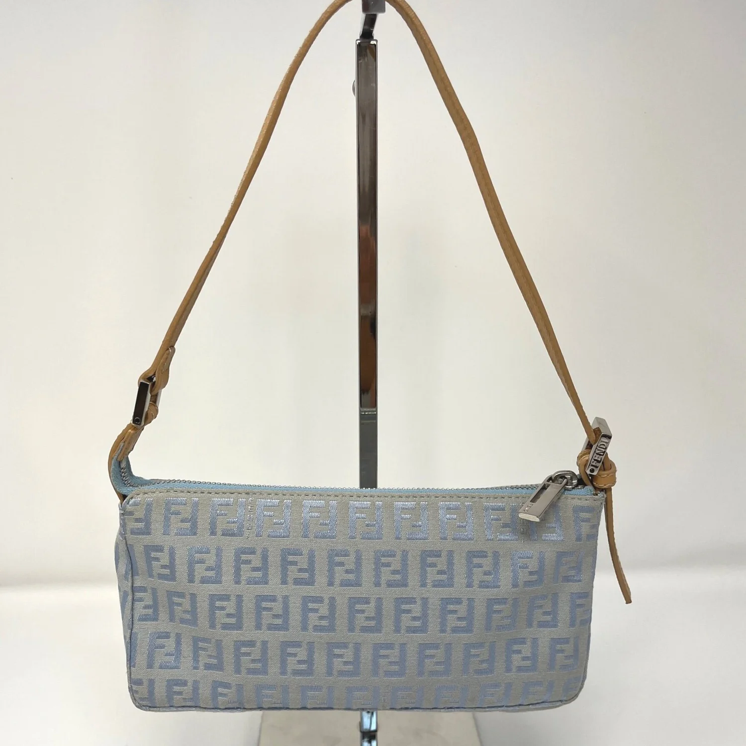 Fendi pochette store bag