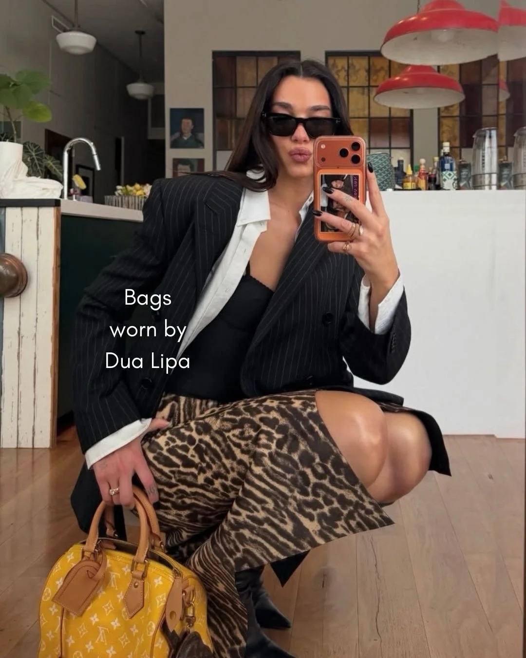 We need to talk about #dualipa handbag collection 🐝

#bagswornbydualipa #handbaginspiration #celebritystyle