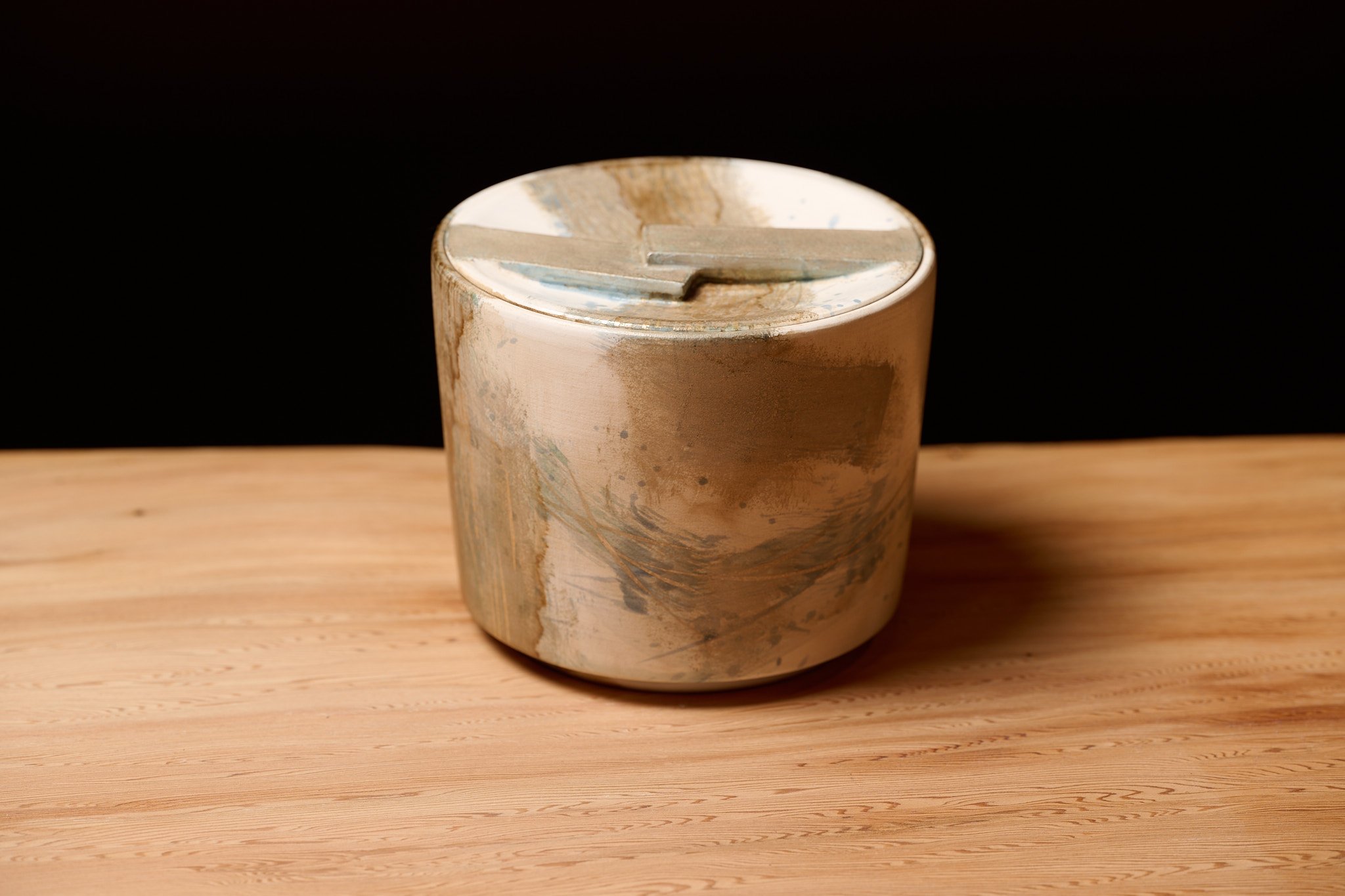 SILVER LACQUER WATER KEEPER 
“SHIZUKANARI(SERENITY)”

$3,500