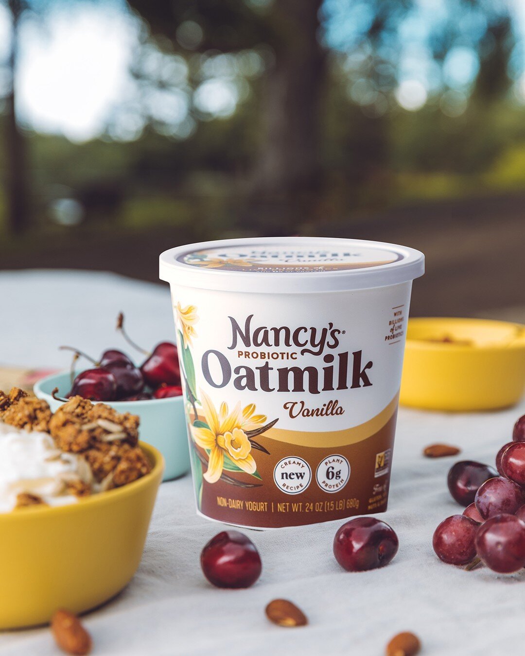Creamy, dreamy and plant-based? Where's our spoon? 🥄😉 

We loved capturing and debuting this updated look for @nancysyogurt. 

Shout out to @flintdesignco for their brilliant packaging design tying in the Nancy's legacy with a modern look. 👏 👏