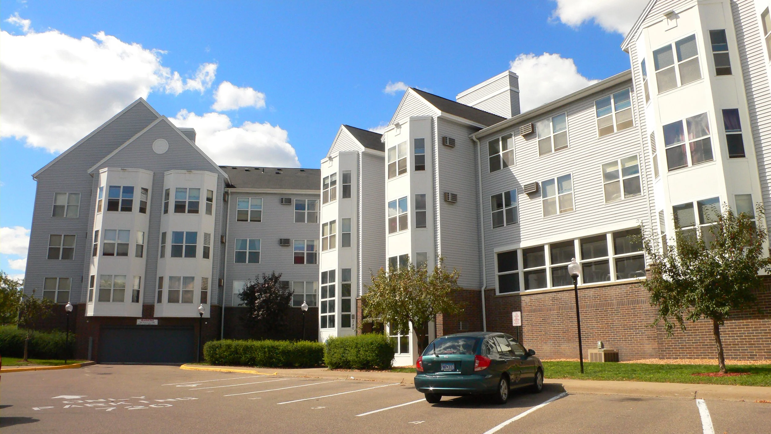 St. Anthony NE Condos