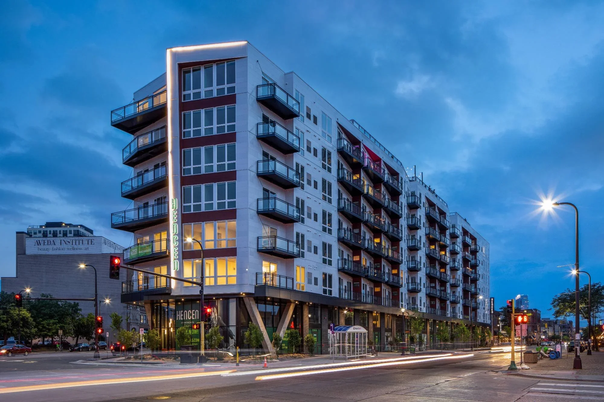 Hencen Apartments