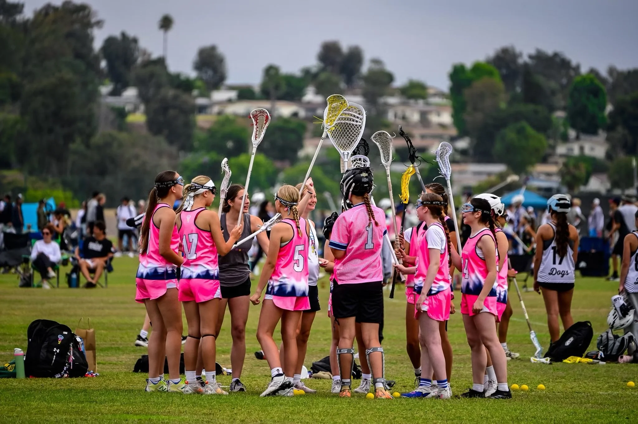 253 Lacrosse Fall + Winter season starts today! We can&rsquo;t wait to see you out on the field! 🥍🩷