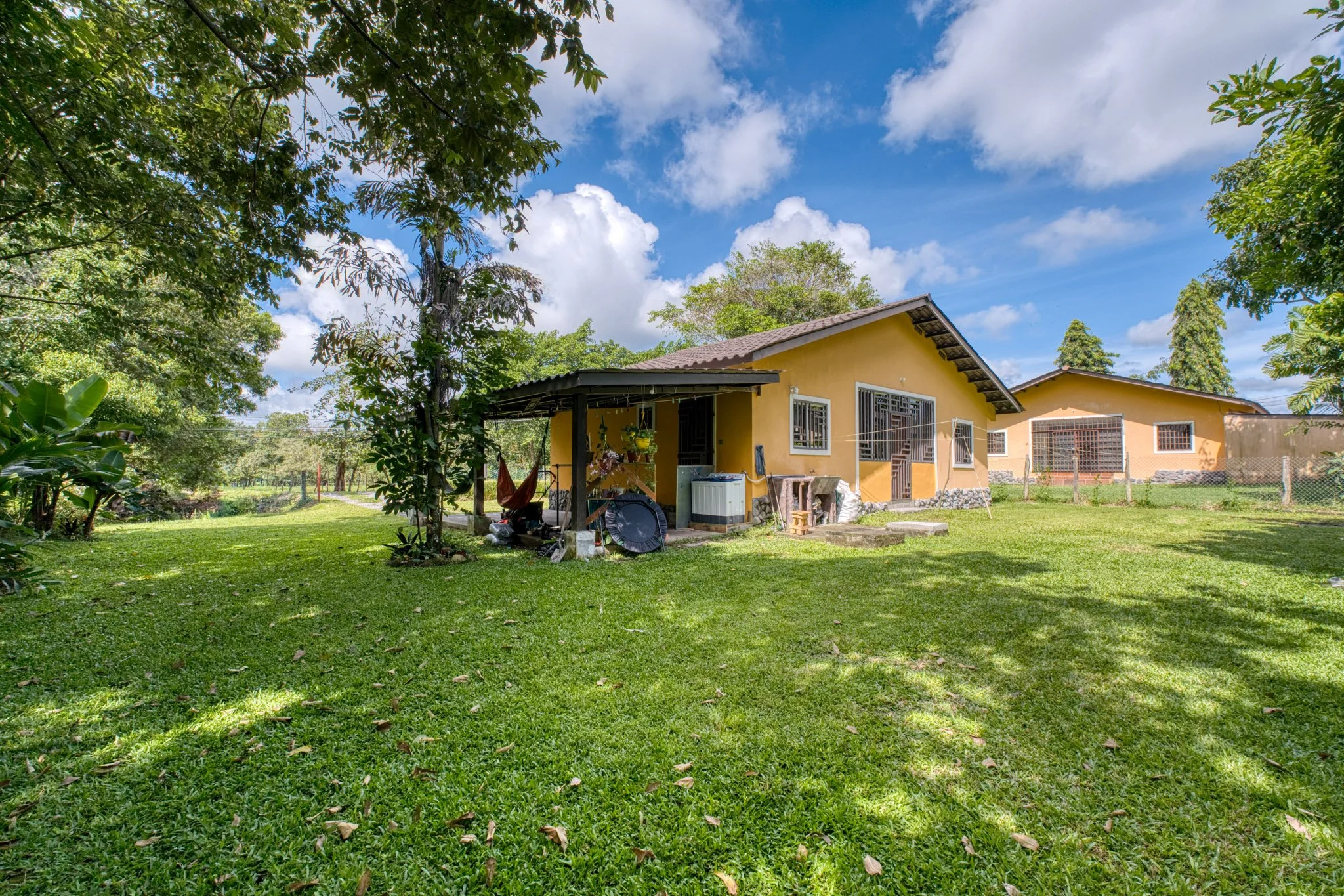 GCMS AshleyMorales 00001 Bugaba PTY PDEF NOLOGO LOWRES-12.jpg