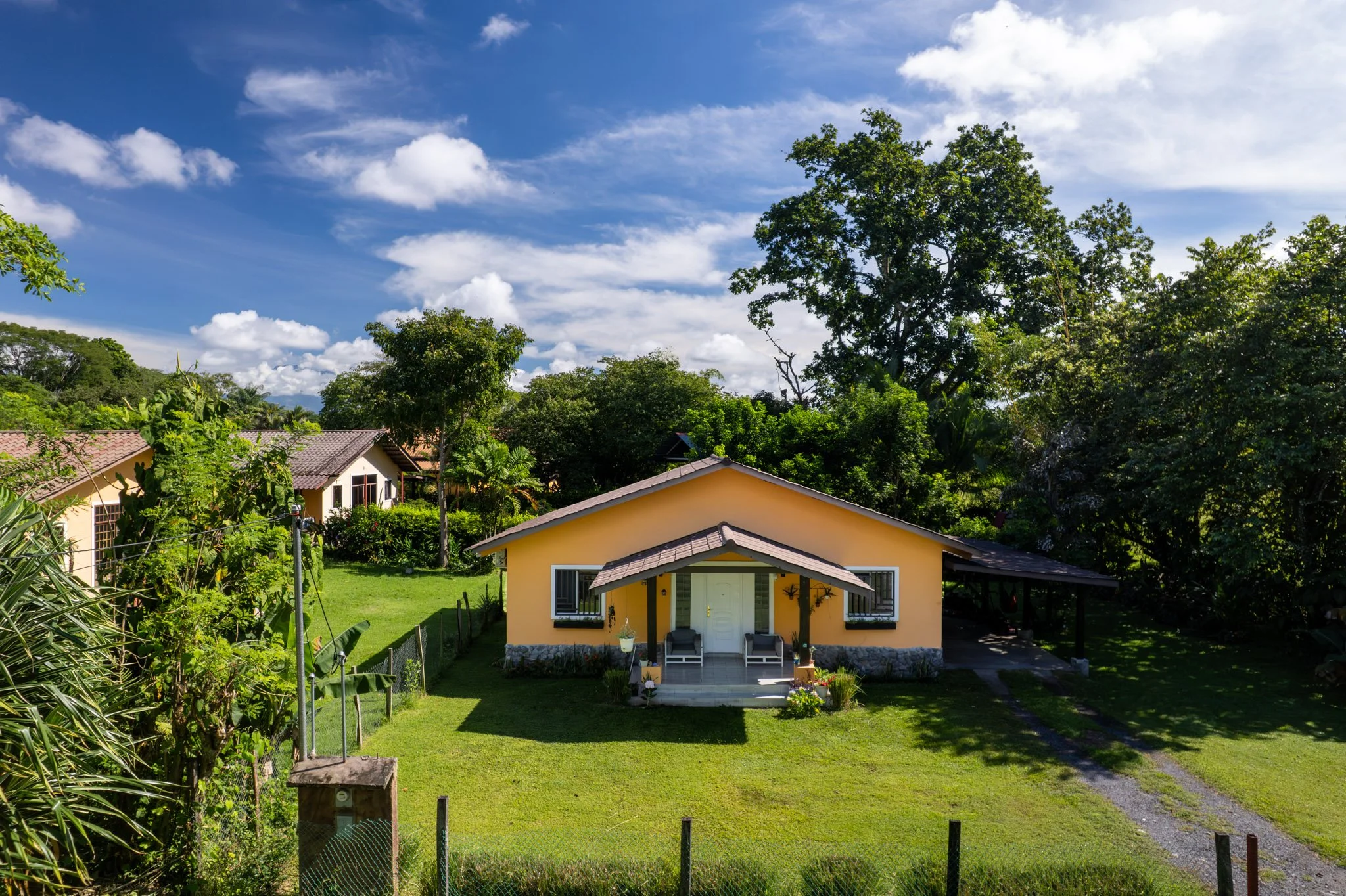 GCMS AshleyMorales 00001 Bugaba PTY PDEF NOLOGO LOWRES-6.jpg