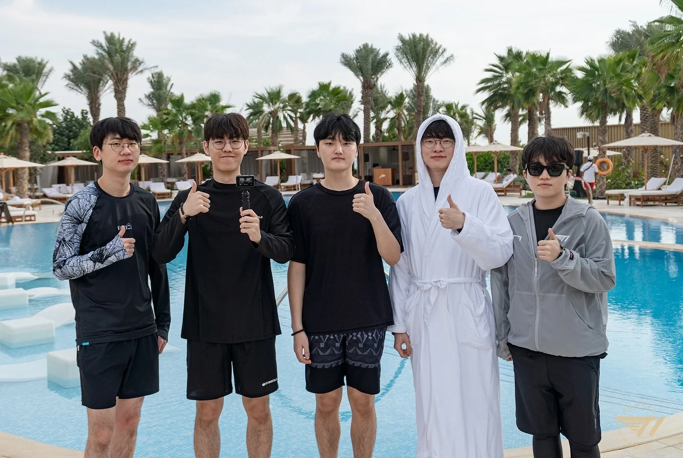 T1 VACATION with @visitredsea 

해양스포츠를 즐긴 후 스파까지 완벽한 힐링!🌊✨
️Water Sports &amp; Spa : Perfect vacation vibes! 🌊✨

#TogetherAs1 #TheRedSea @editionredsearesort @experienceredsea