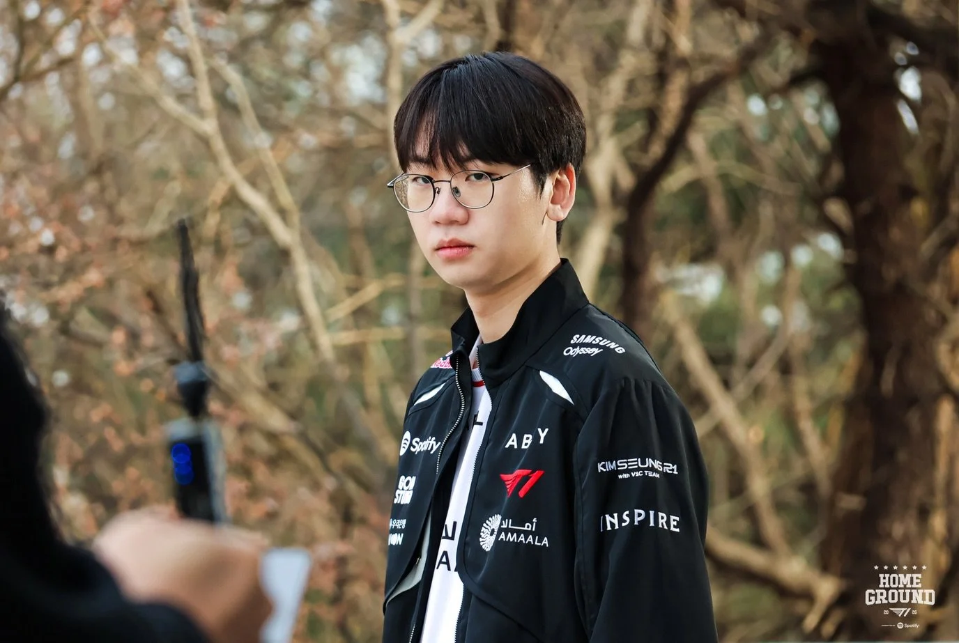 T1 홈그라운드에서 최초 공개될 스페셜 영상 미리보기🔥
오늘부터 T1 홈그라운드 3일권 판매가 시작되니 예매를 잊지 마세요!

📍3-DAY PASS 판매 일정
- T1 Membership 연간권: 3/26(목) 12 PM ~ 3/29(일) 11:59 PM
- T1 Membership 일반권: 3/27(금) 12 PM ~ 3/29(일) 11:59 PM
-일반 예매: 3/30(월) 12 PM ~ 4/1(수) 11:59 PM

EXCLUSIVE 