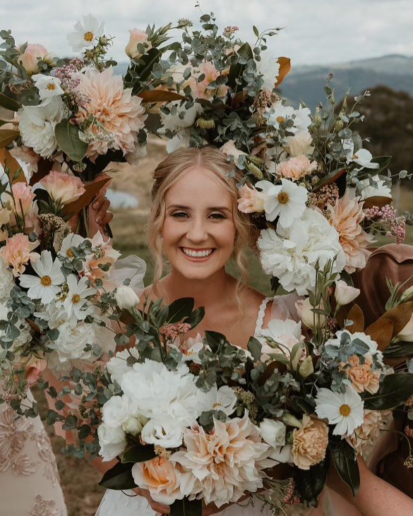 Been so blessed to do my dear friends weddings this year, such an honour 💛
The beautiful Mr and Mrs Walsh ✨
Those friends you meet after school but it feels like you&rsquo;ve known them in another life. 
Phoebe wanted dahlias so bad and we thought w