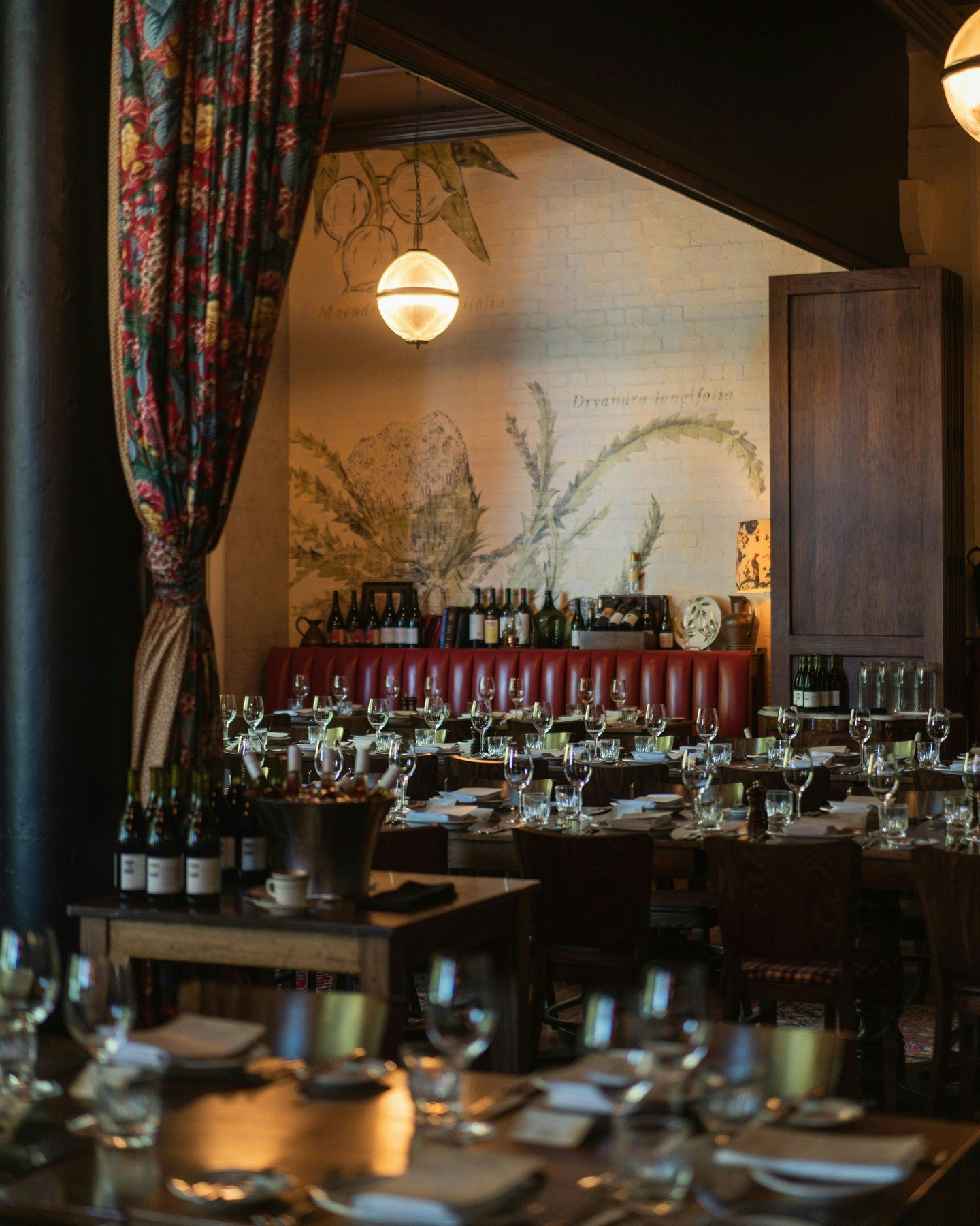 It seems those end of year events are being planned now. Best to get in touch and book your preferred date, folks. Head over to our website to view our set menus, and to enquire. 
www.waltersbrisbane.com.au